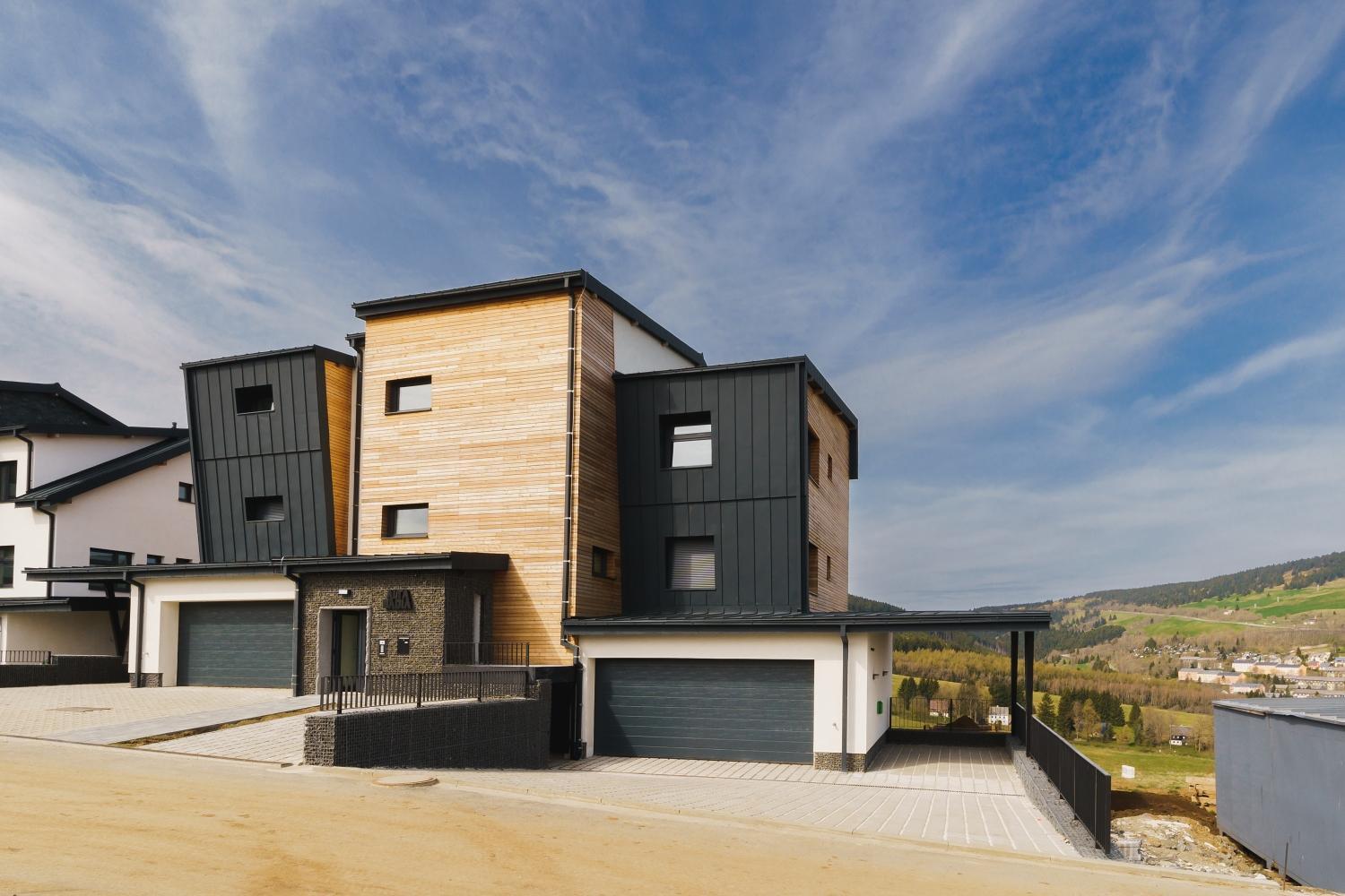 Bella Vista by Mountain ways view 4