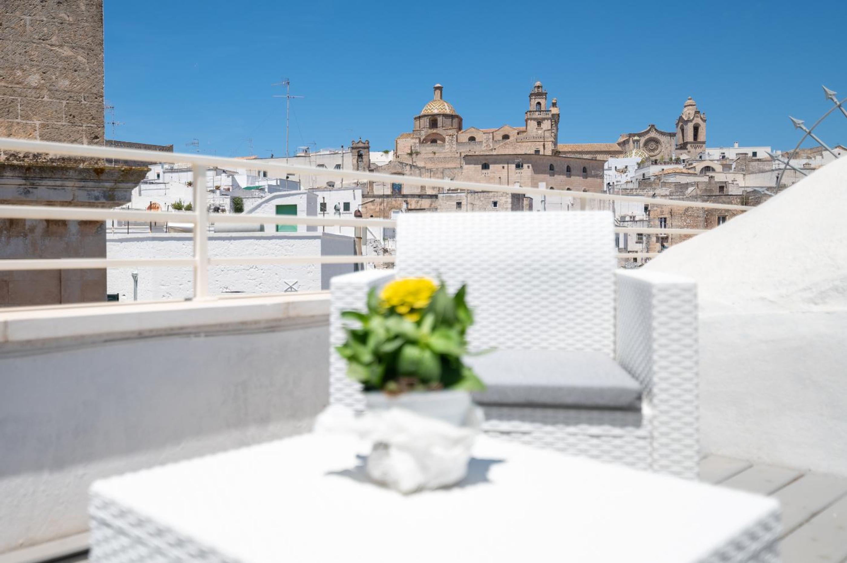Vista Piazza Home & Solarium By Raro Villas