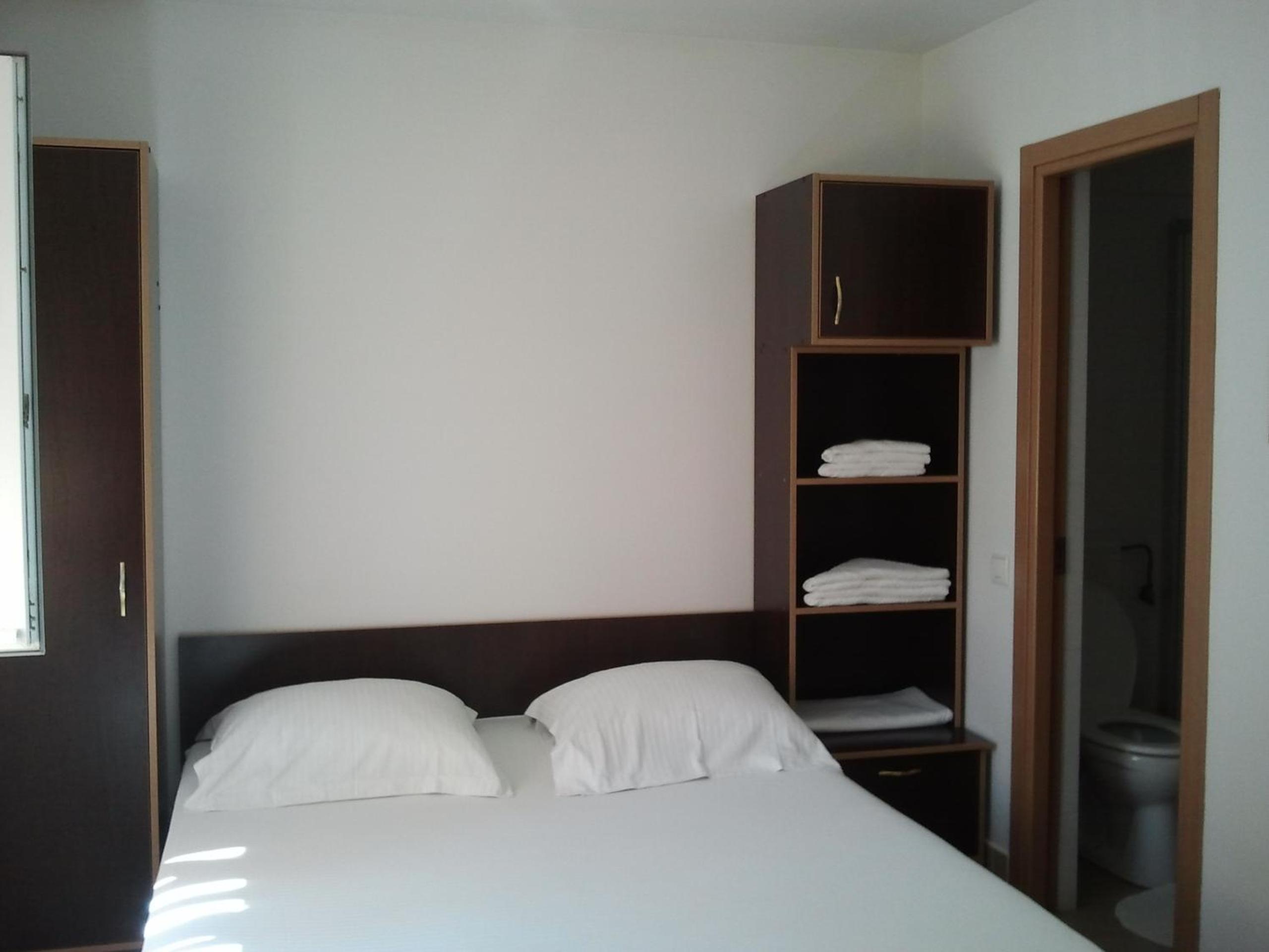 JR Motel view 5