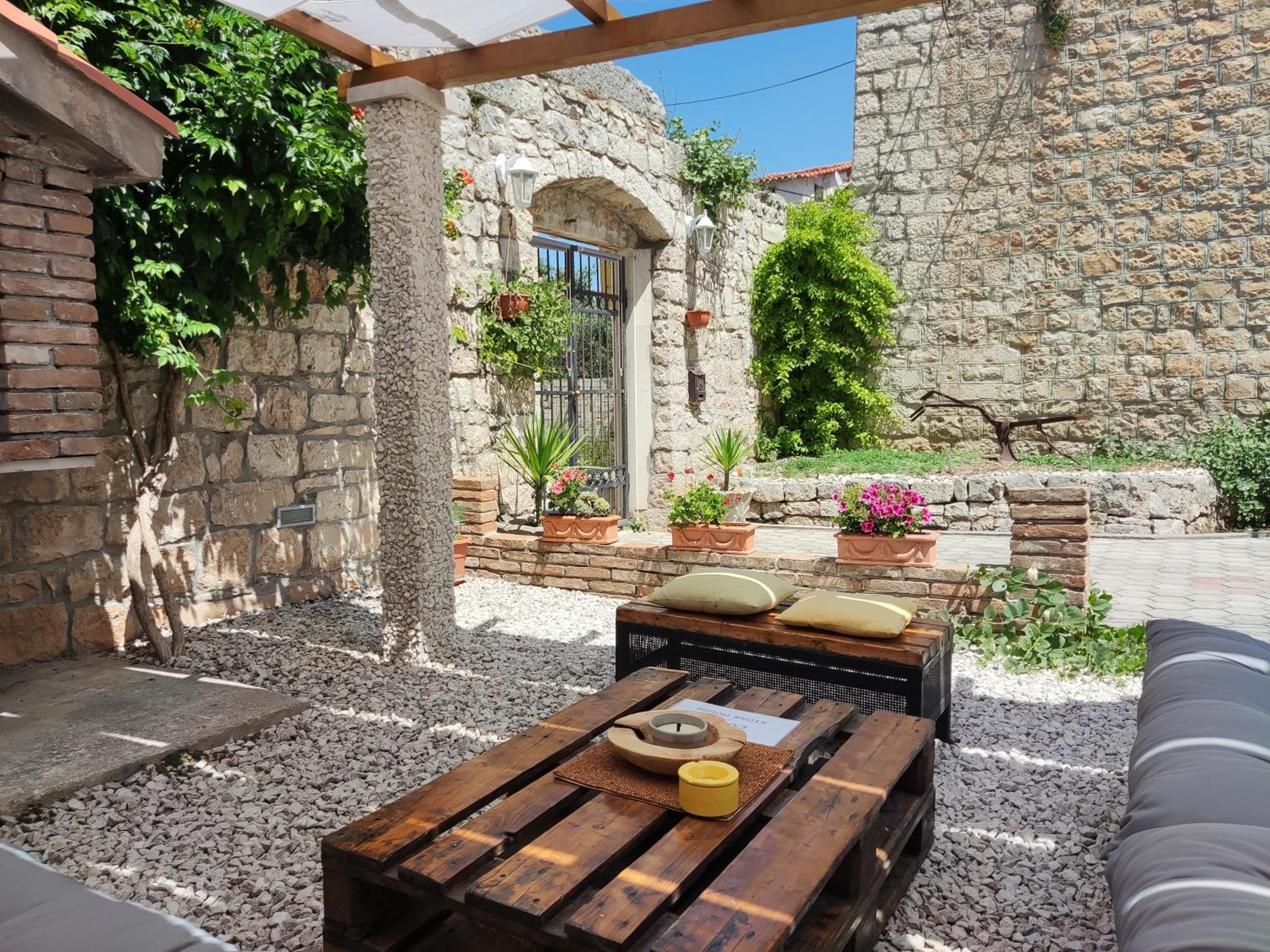 Guest House Exalto