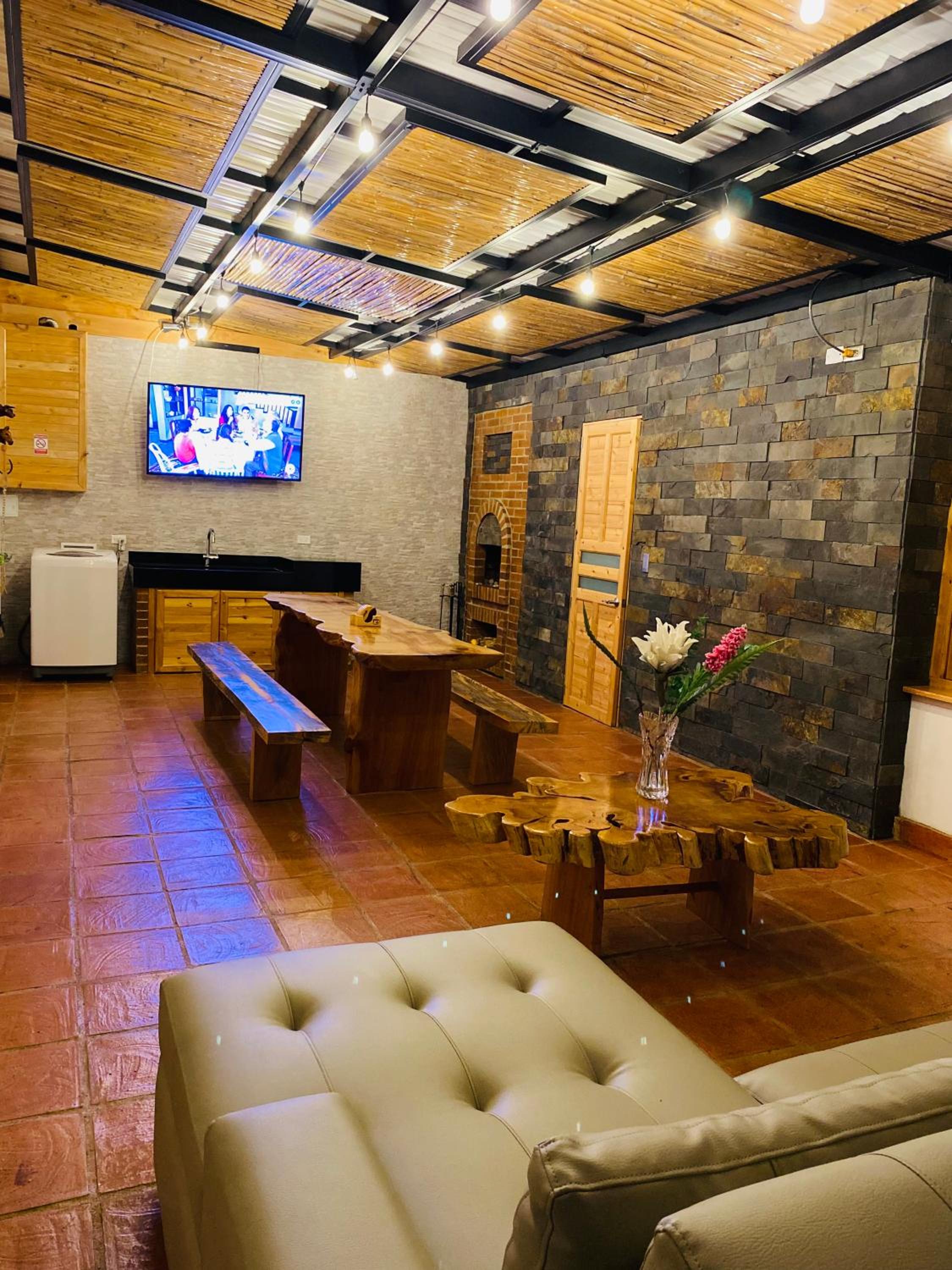 Cabaña Romántica con Chimenea 10 min Basílica