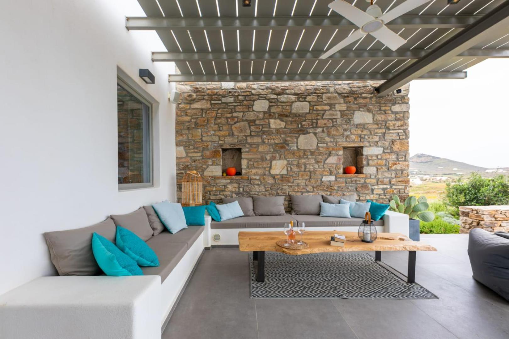 Villa Cactilia in Punda Beach Paros for 8 with private pool view 3