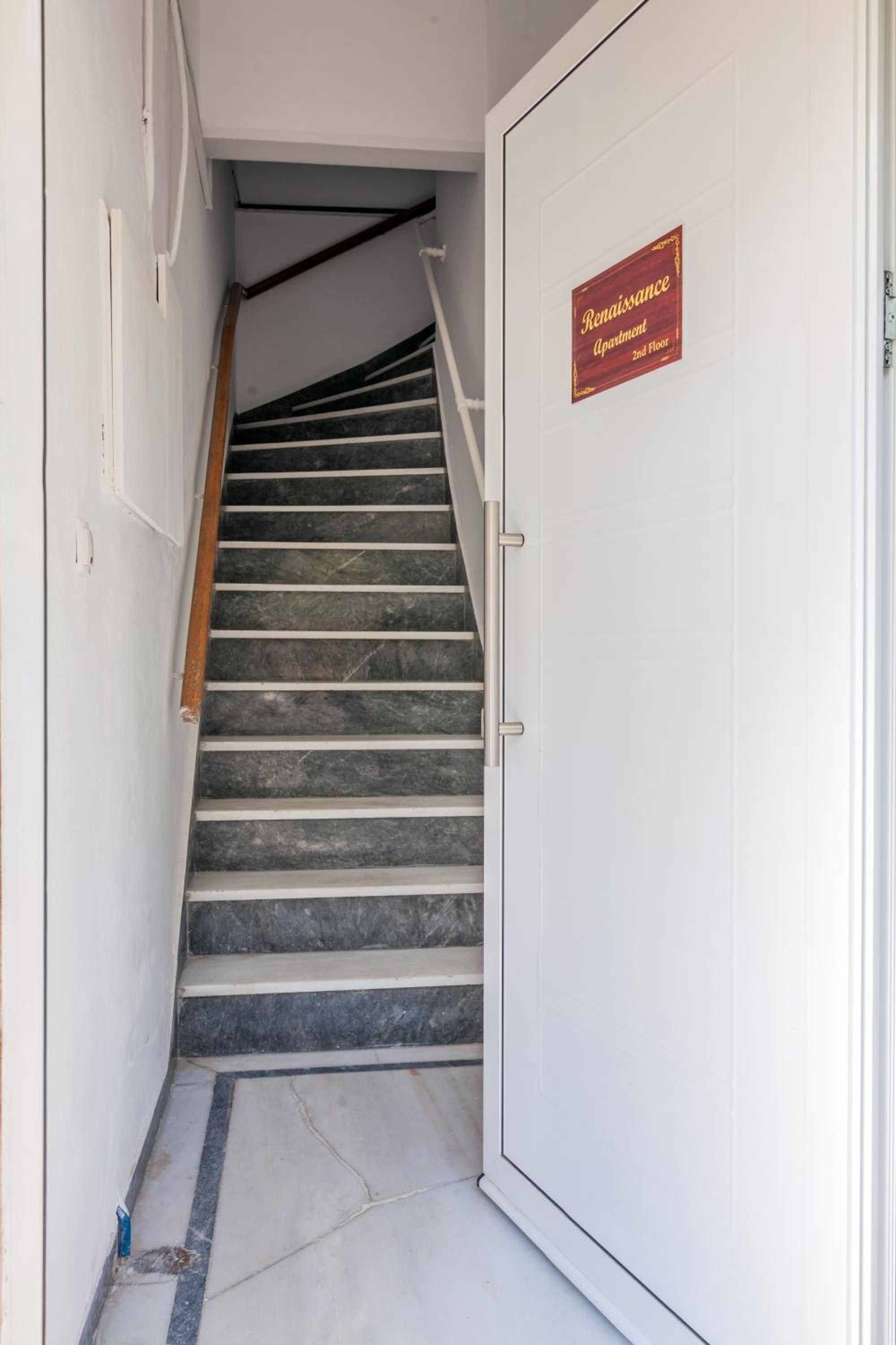 Renaissance Apartment, feeling the heartbeat of Rethymno! view 2