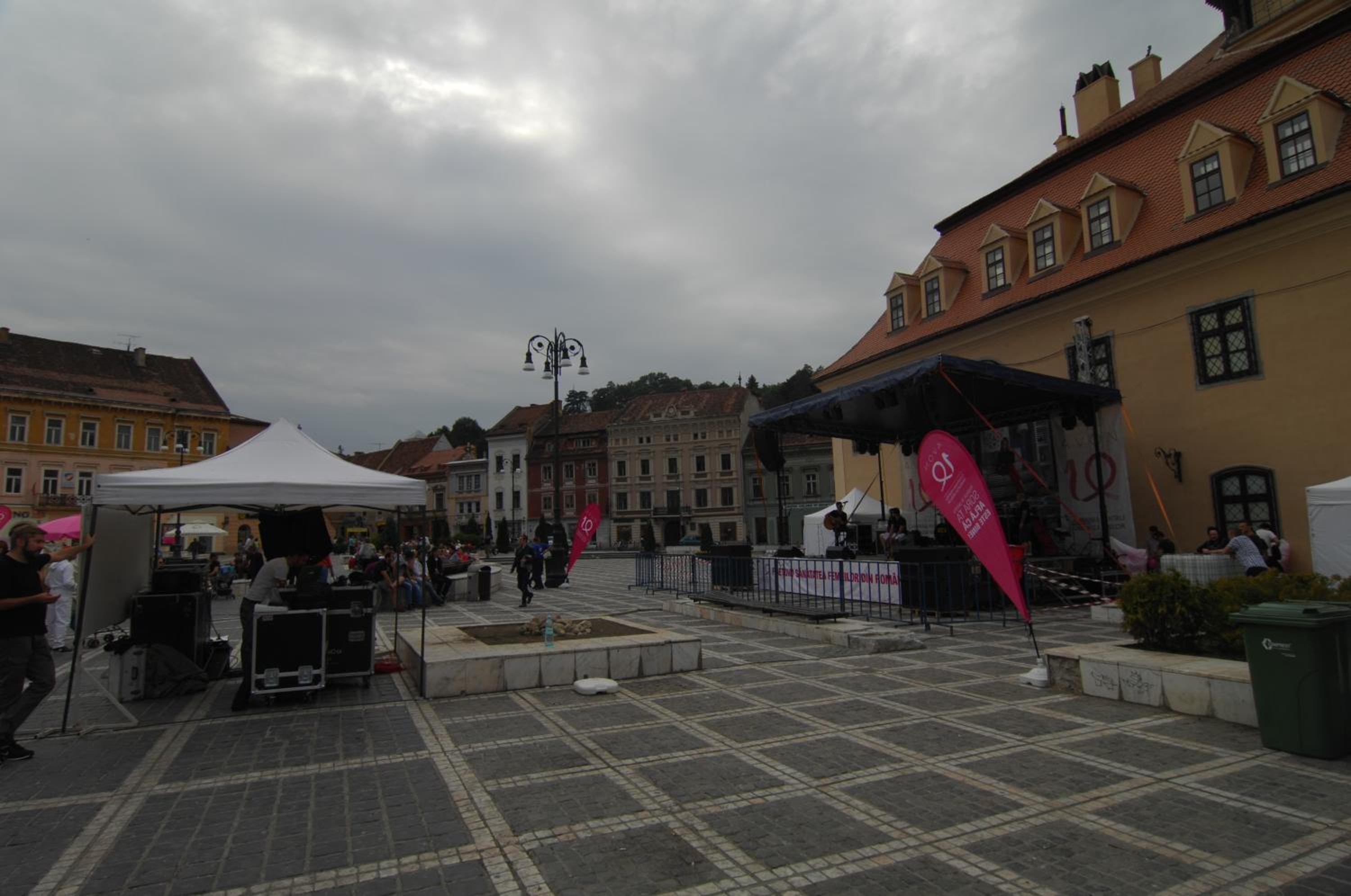 Main Square Apartments & More