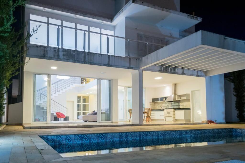 Casa Moderna e Contemporânea