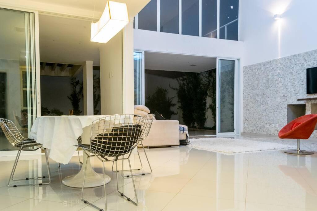 Casa Moderna e Contemporânea