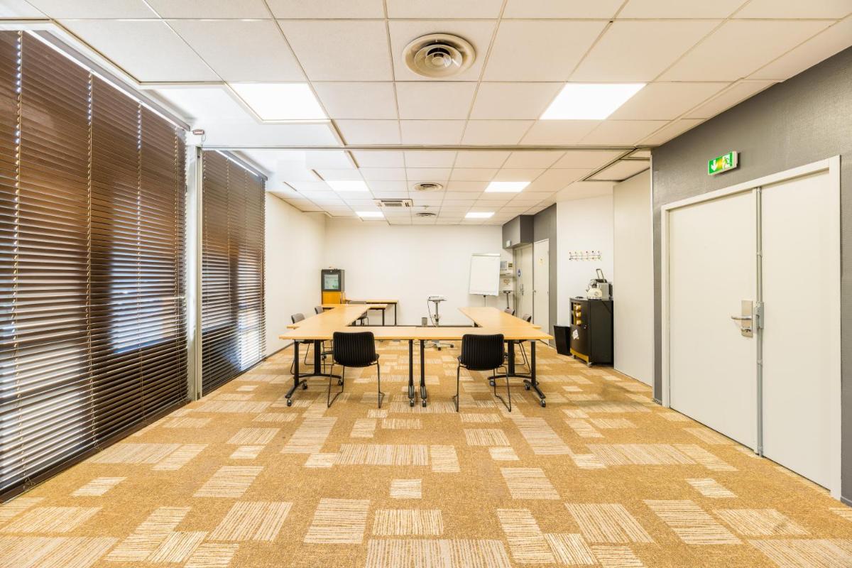 meeting room