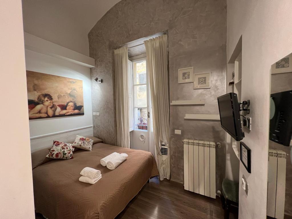 Marcelina vaticans rooms