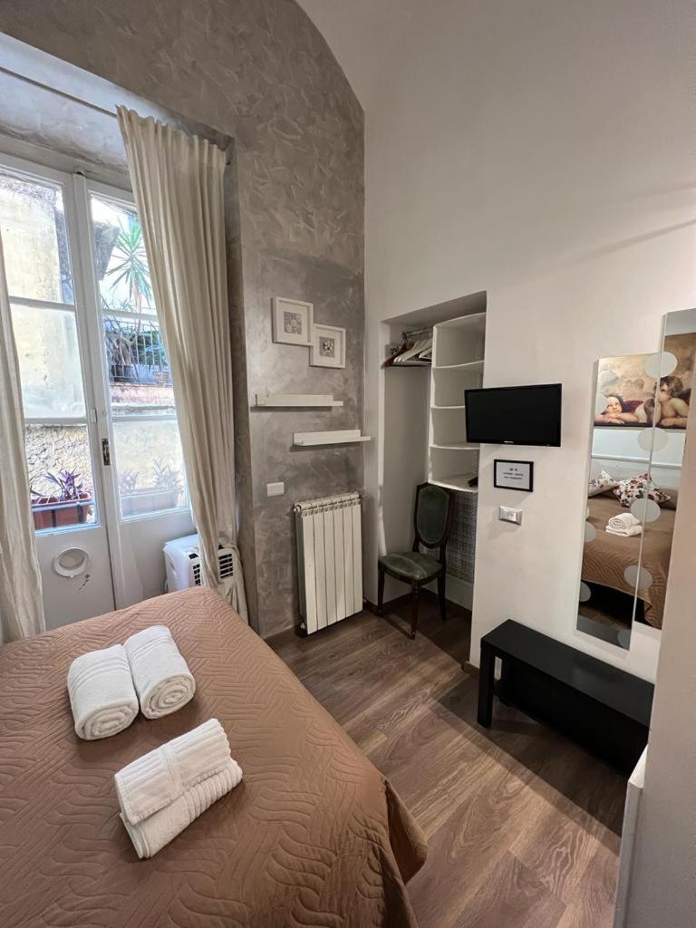 Marcelina vaticans rooms
