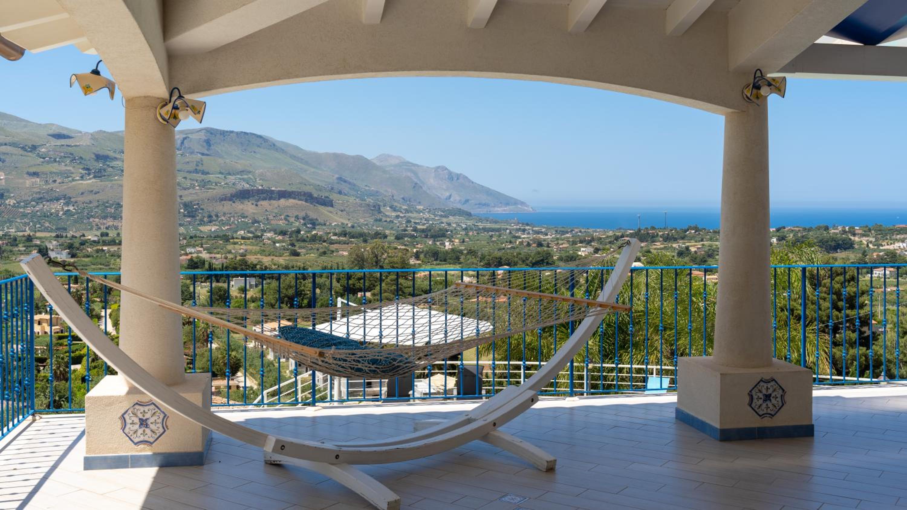 VILLA OLIMPIA 6&2, Emma Villas view 3