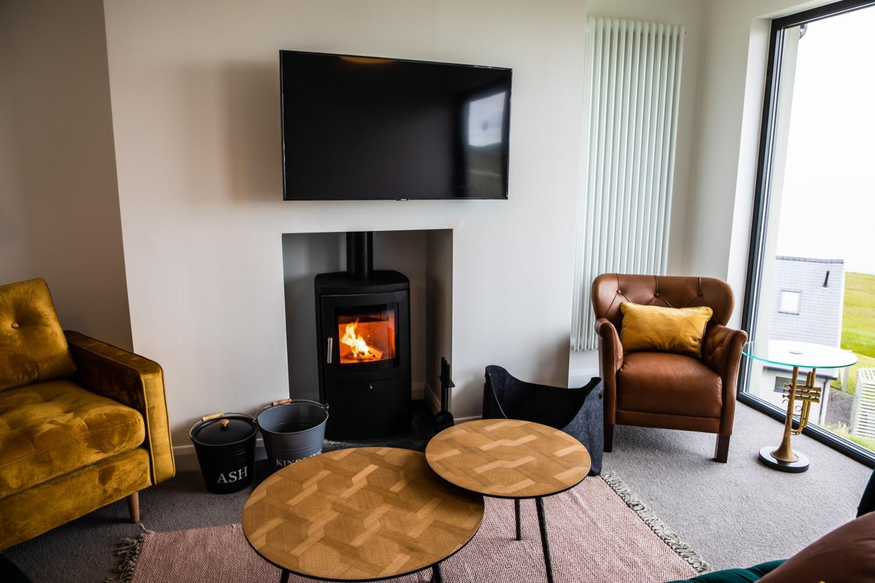 Residence 6 by Together Travel - Luxury 2-Bed Penthouse Apartment view 2