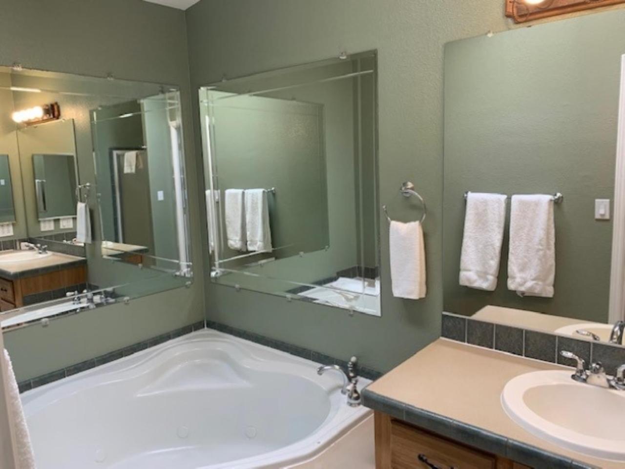 Payson Vacations - Kohl's Ranch Lodge - Property Image 53