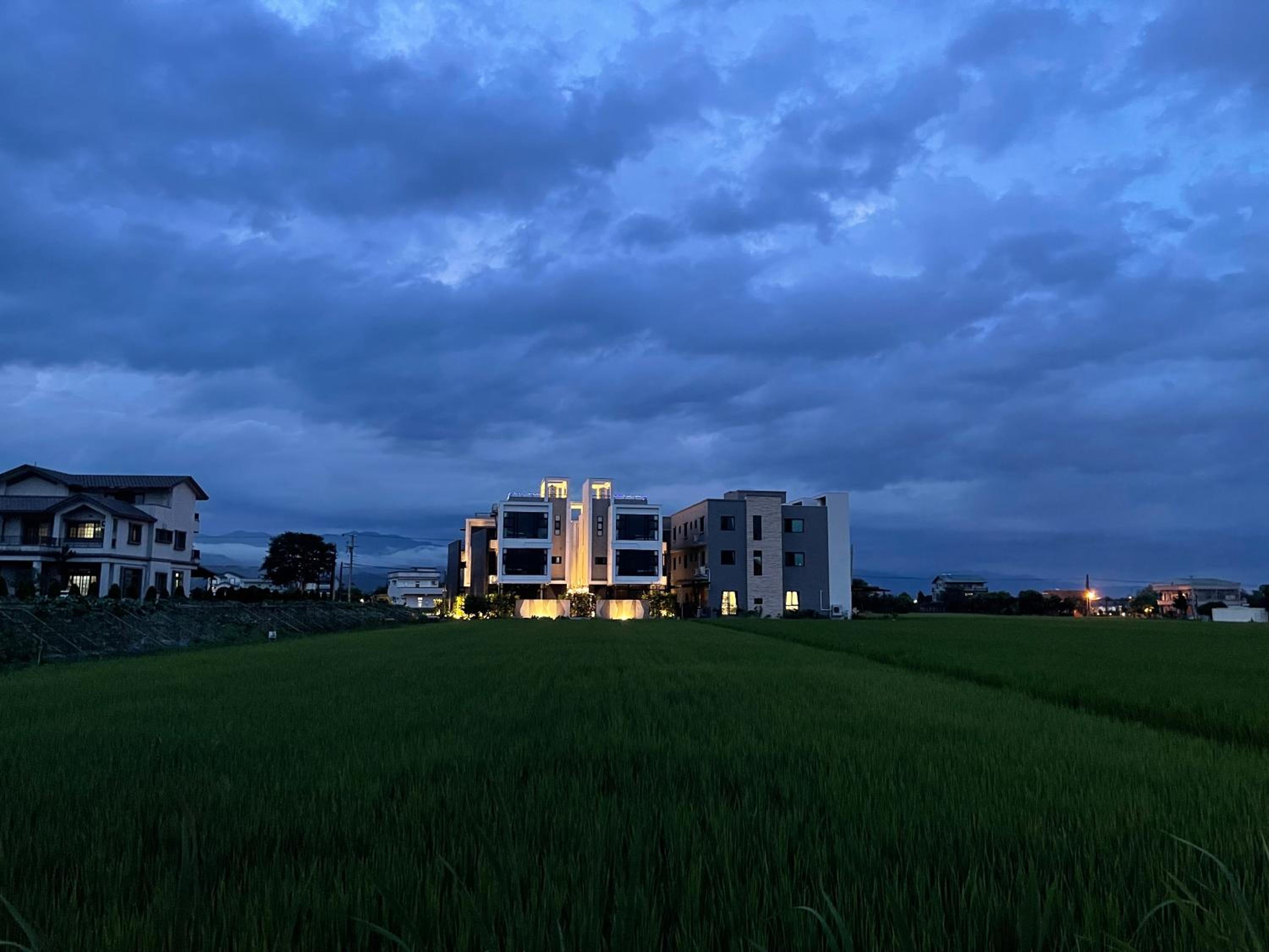 方興ToP會館 全新包棟電梯民宿 view 5