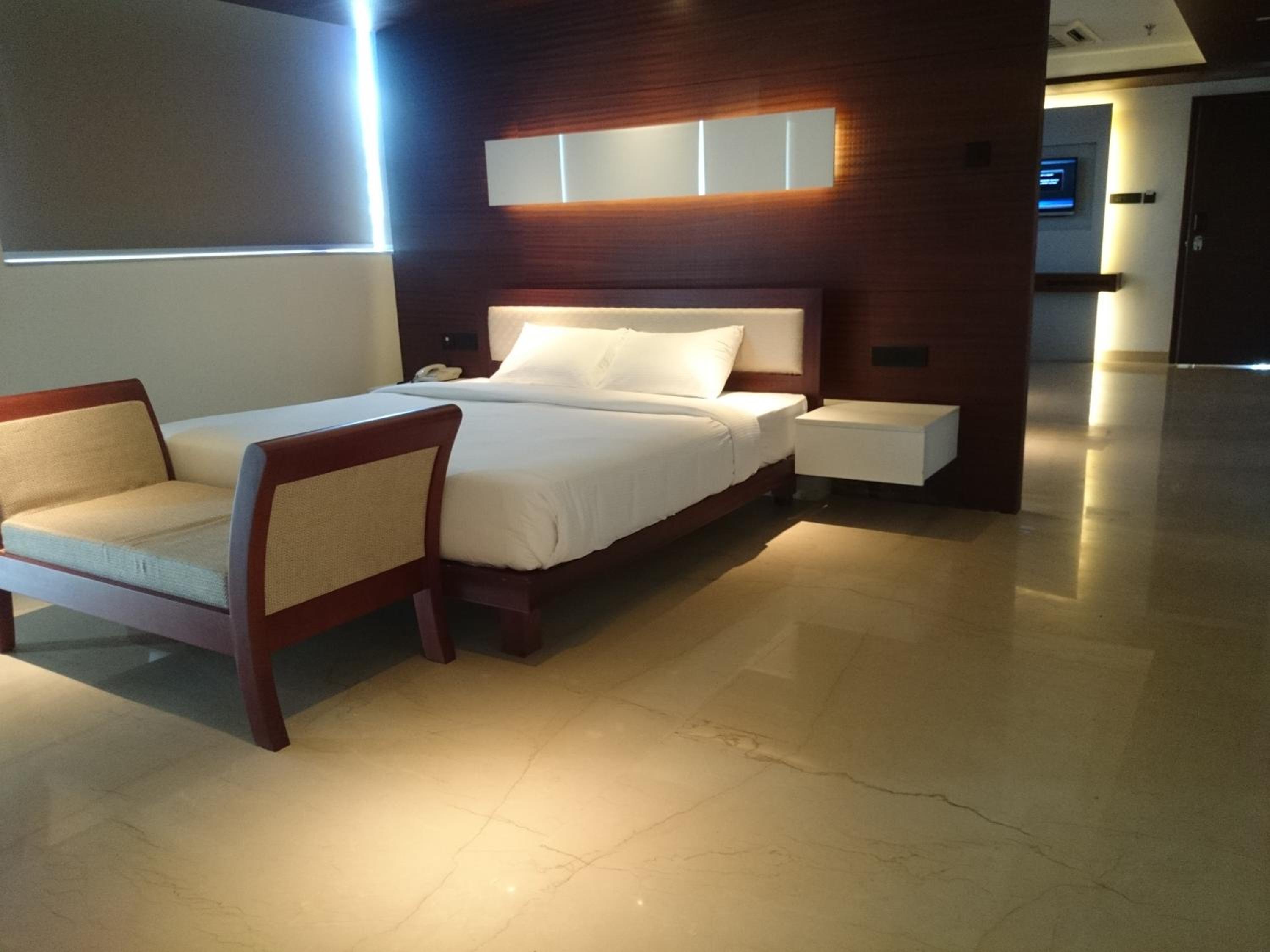 Diana Heights Luxury Hotel