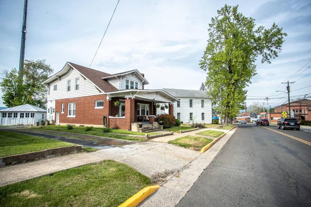 Hotel Charming 1932 Craftsman - The Bohannon House
