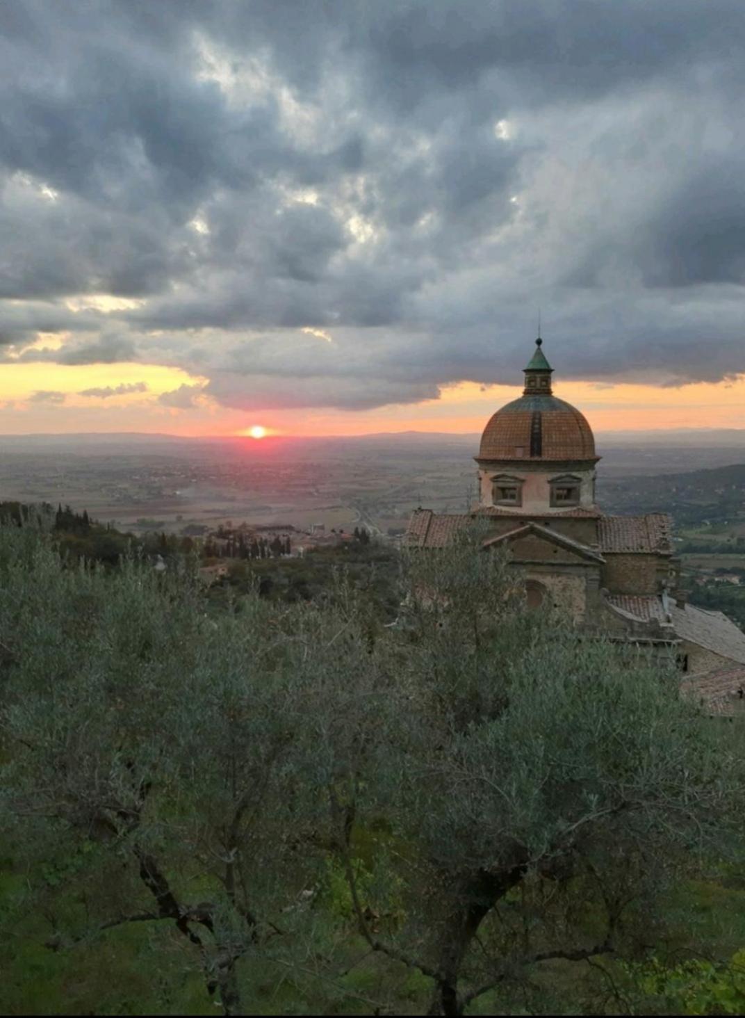 Cortona Shabby Chic House view 5
