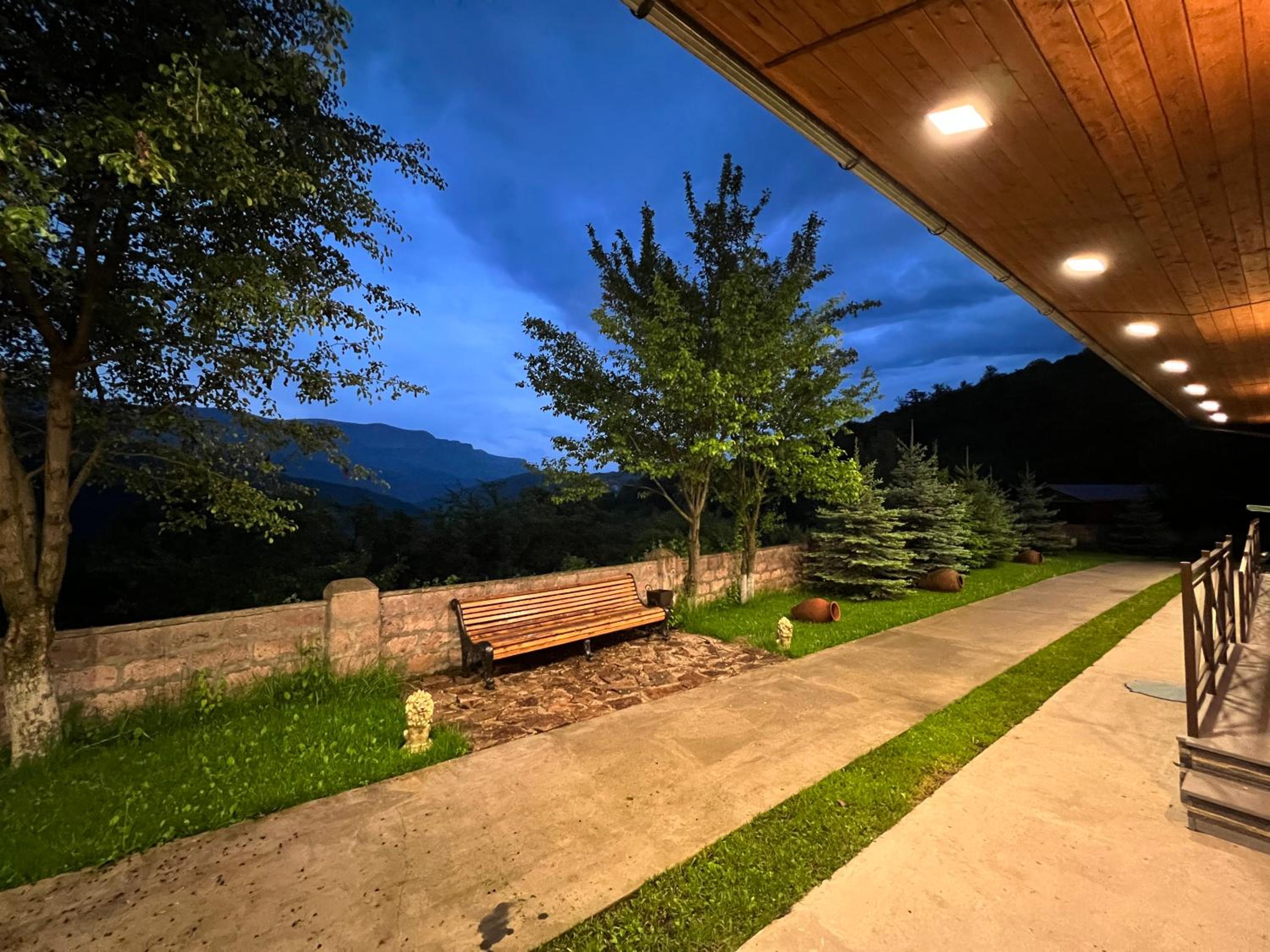Balkonchik GuestHouse