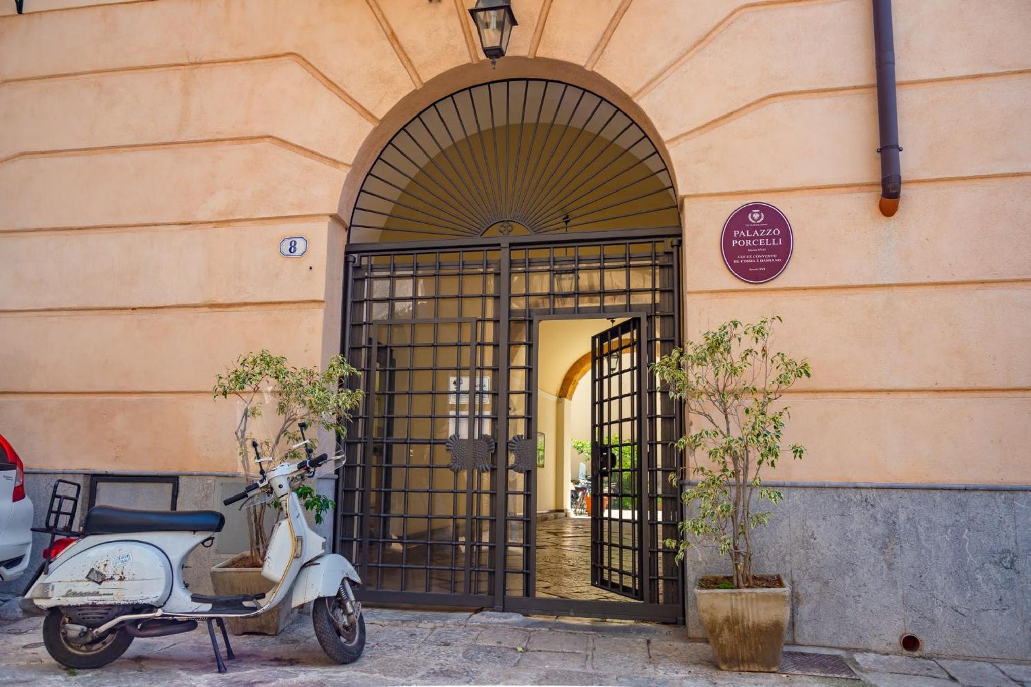 La casa di Dante view 2