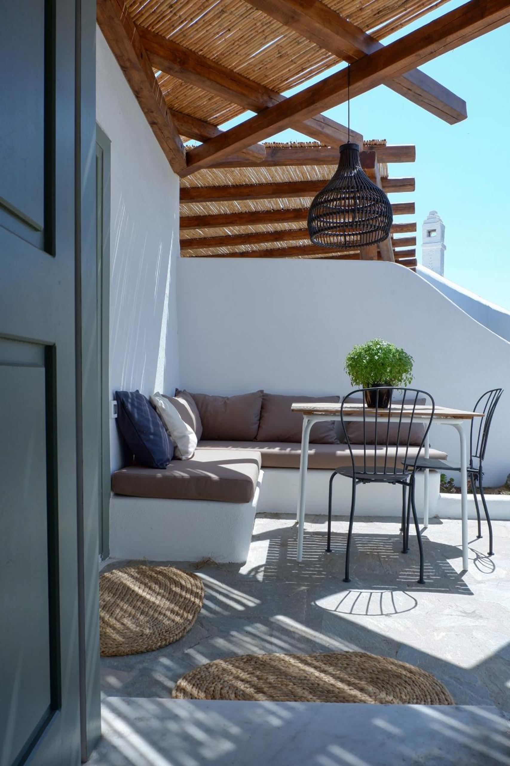 Mykonos Traditional Home Tavros view 5