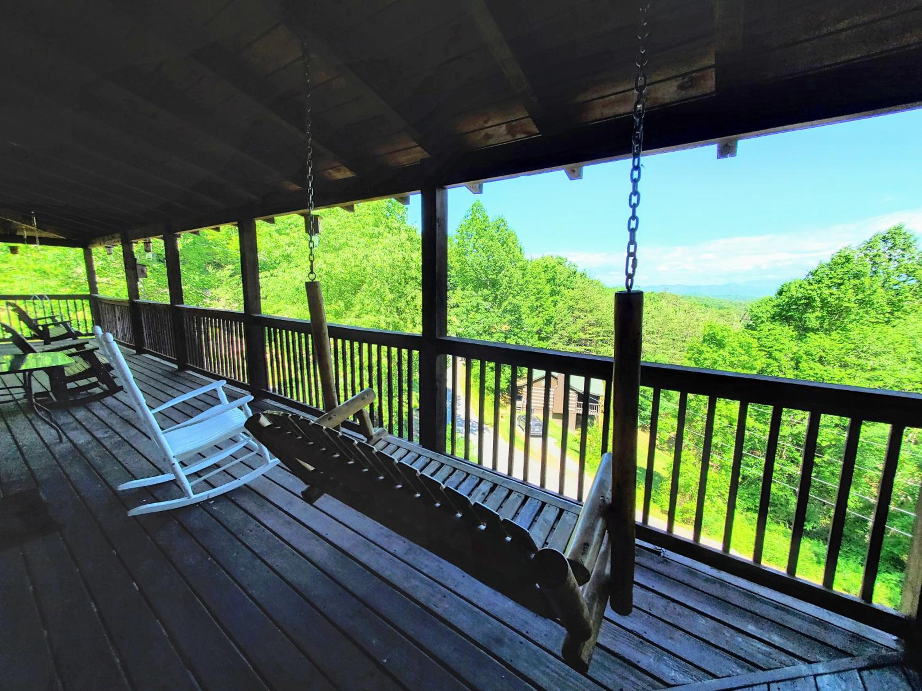 Free Daily Tickets Hot Tub 3BR Cabin w Game Loft & Views close to Pigeon Forge & Dollywood view 5