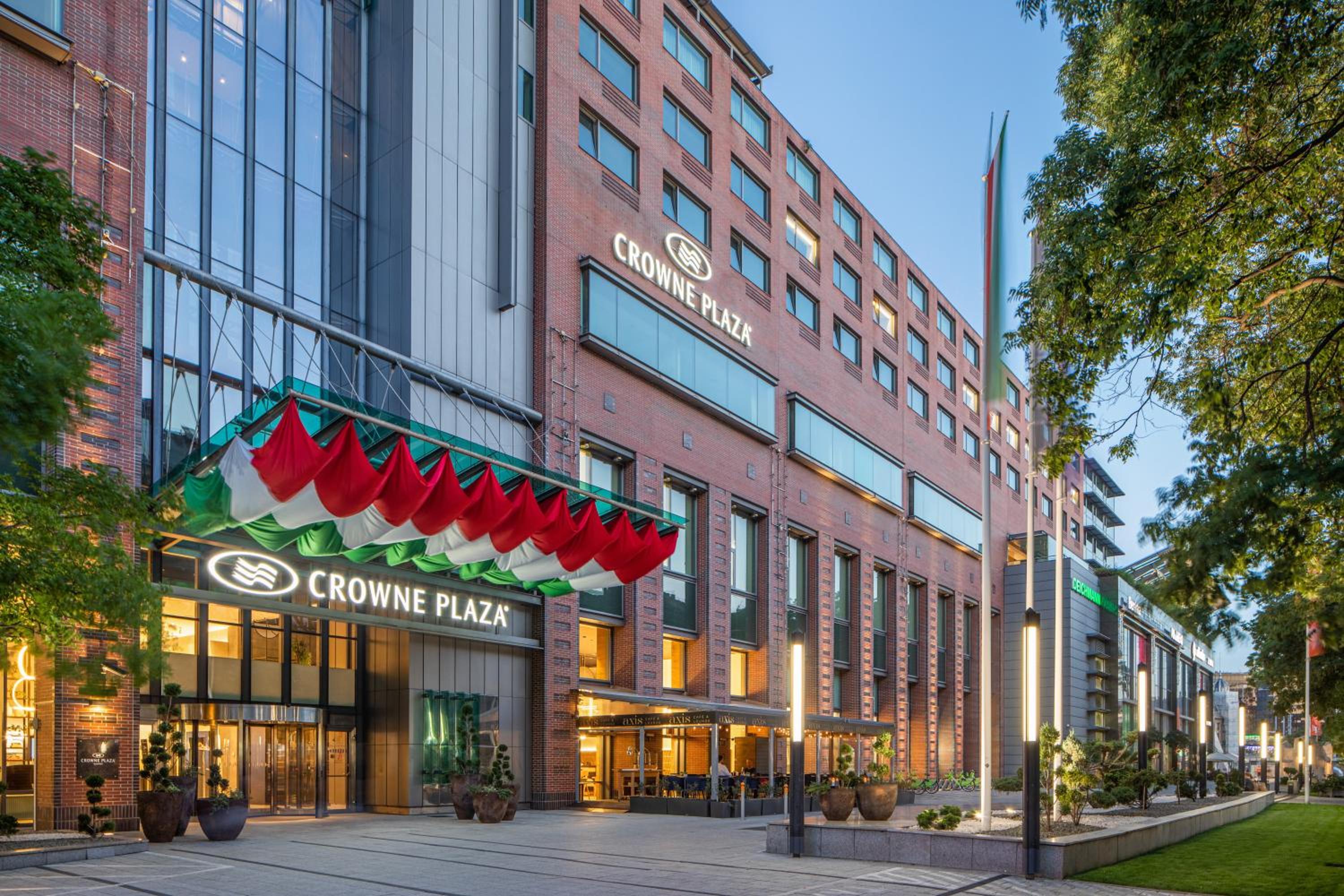 Crowne Plaza Budapest by IHG 95
