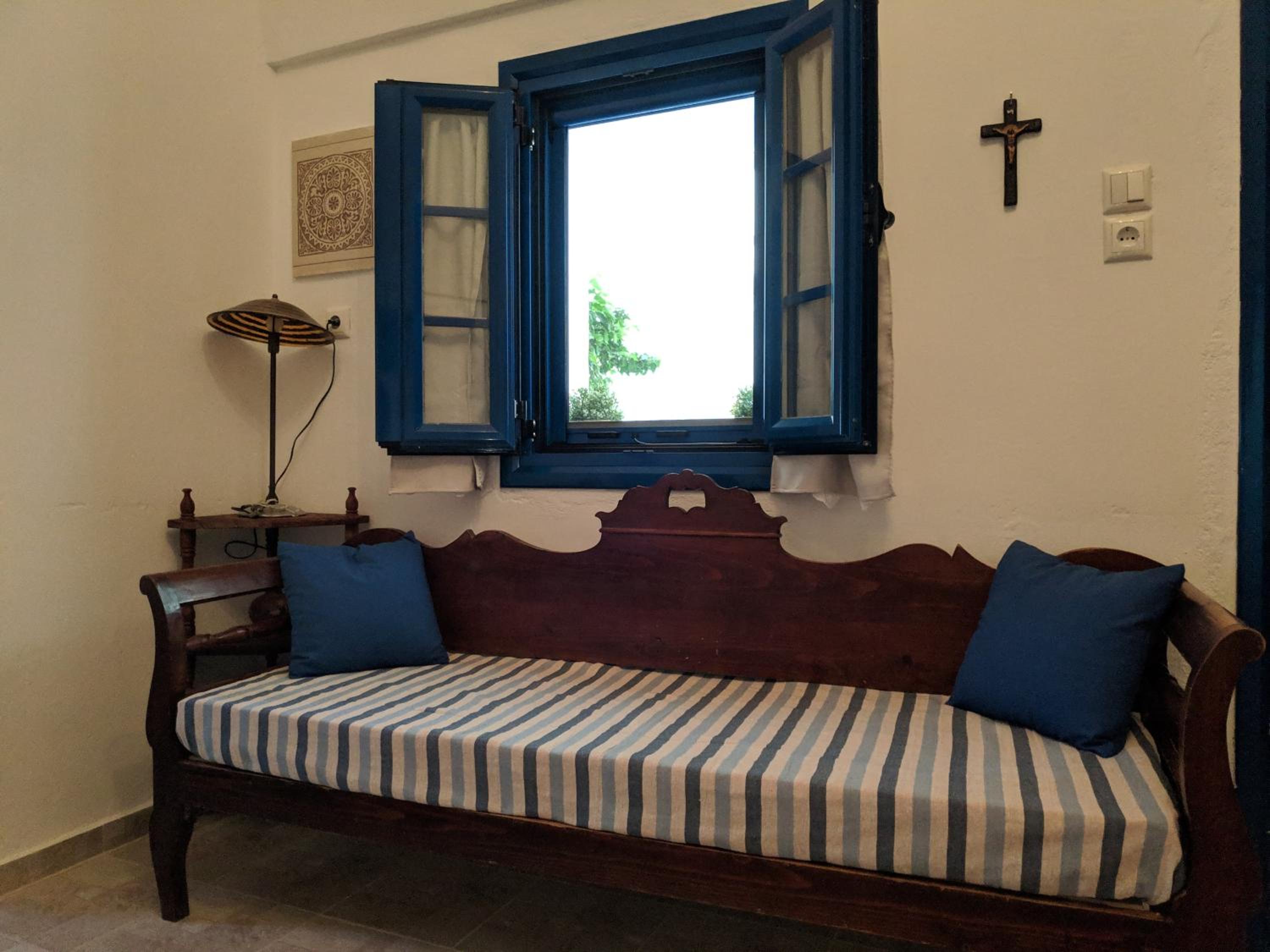 Nikolakis traditional house in the village. photo 5