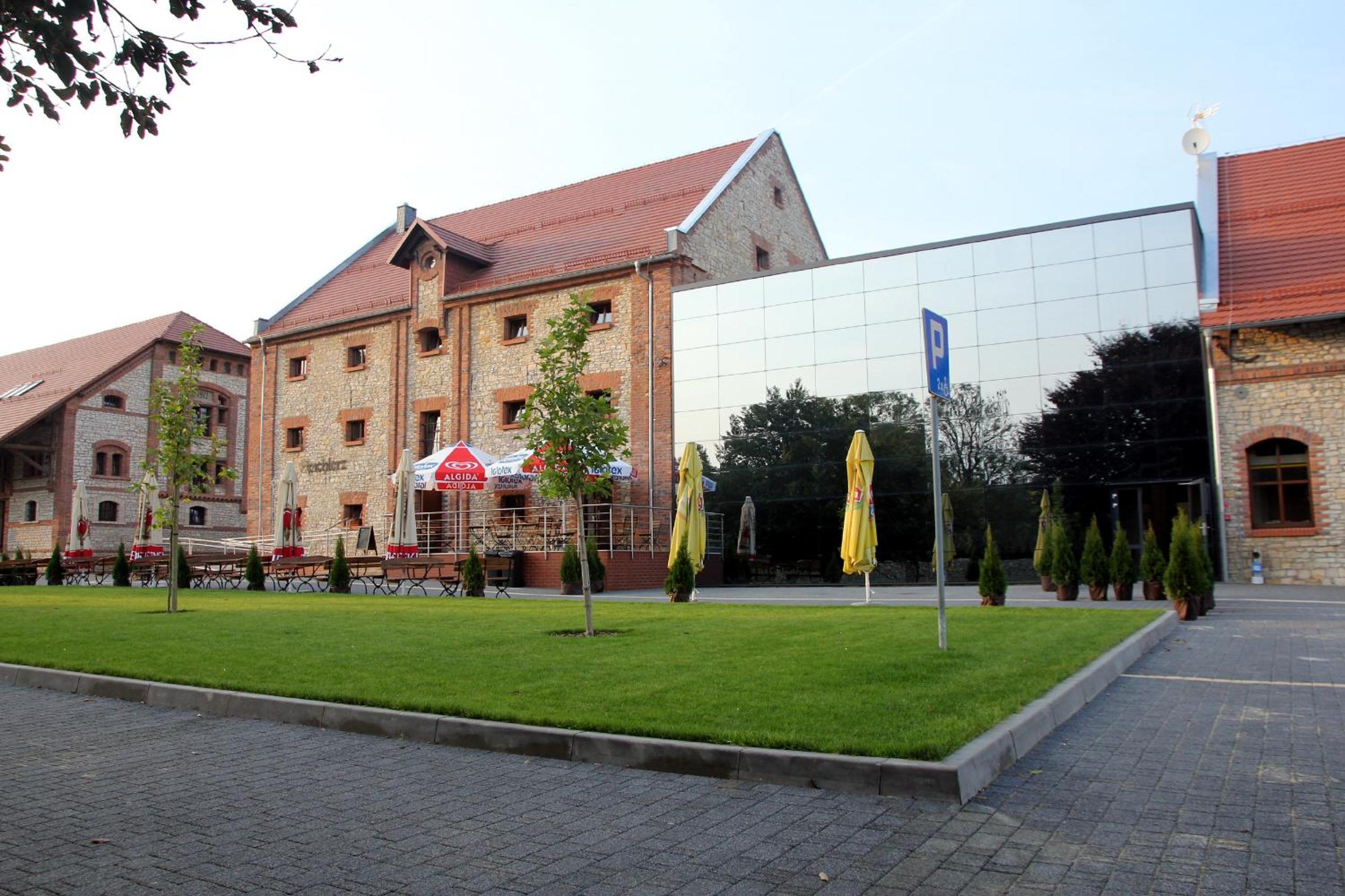 Photo 9