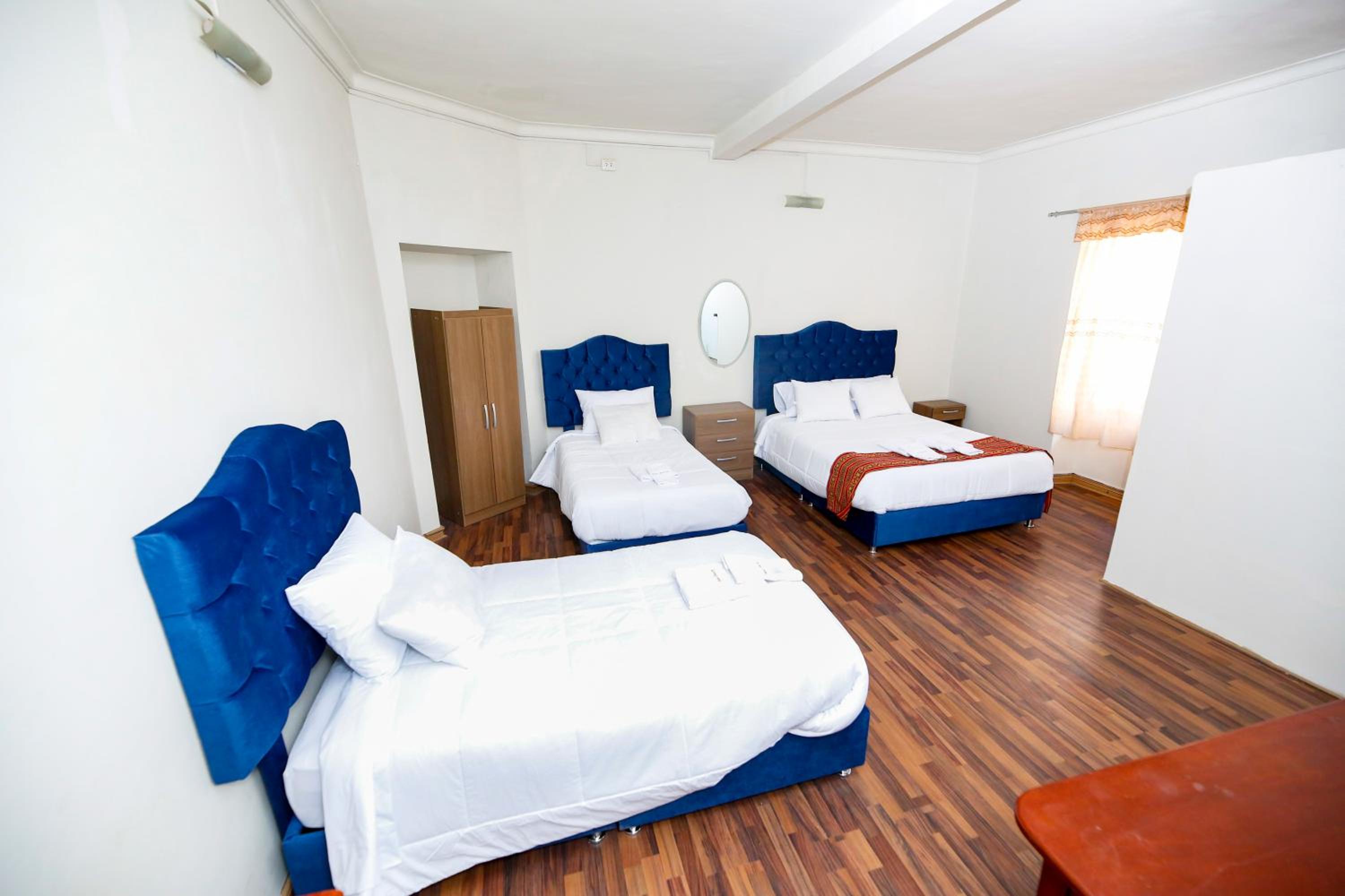 PARDOS HOUSE INN