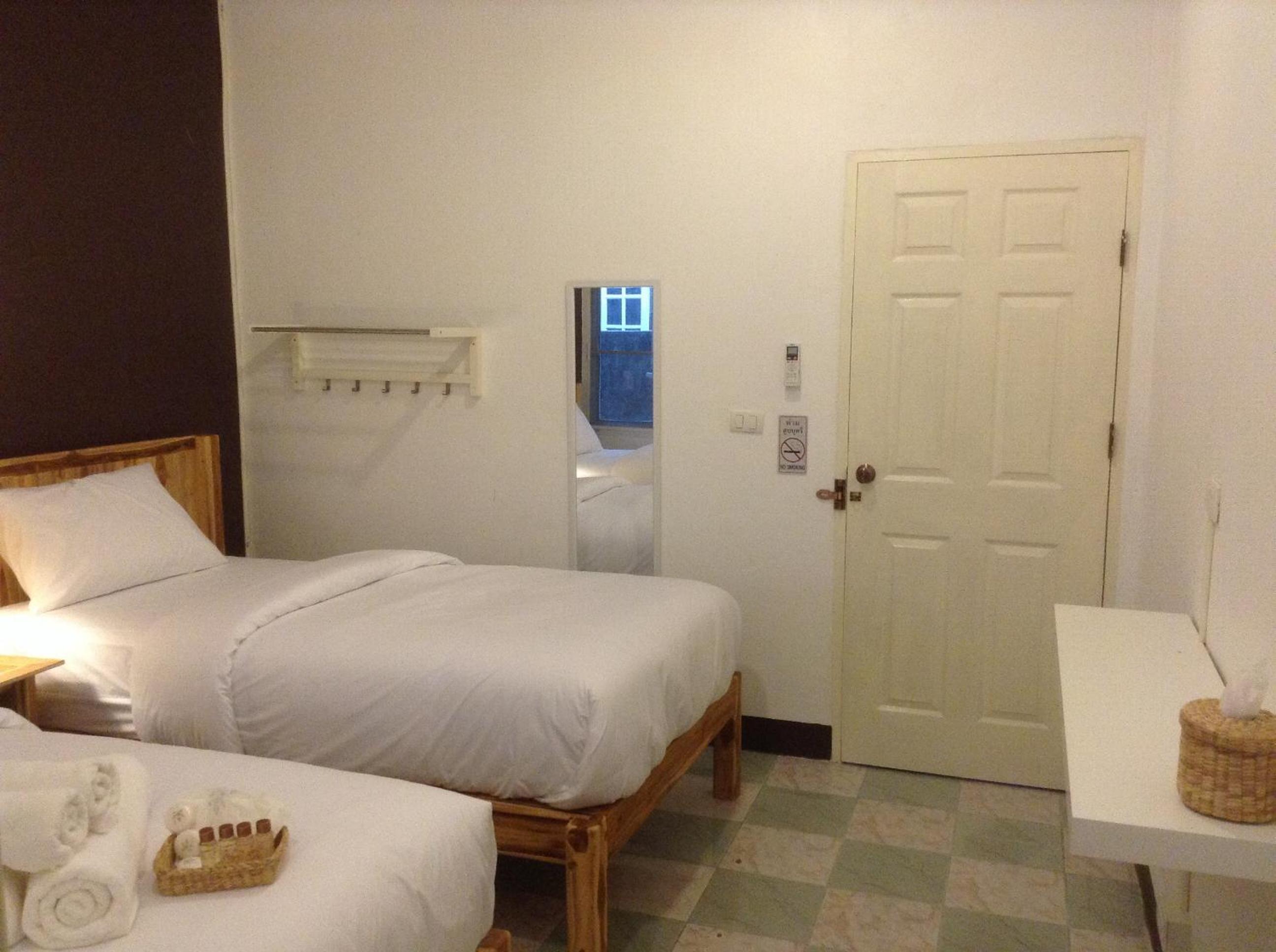 Space Ben Guest House @ Muangkao