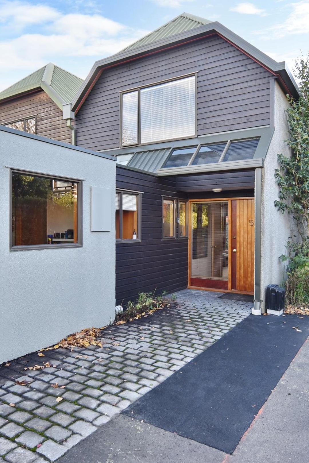 Bristol St - Christchurch Holiday Homes