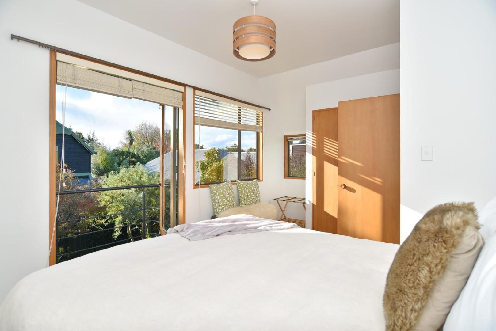 Bristol St - Christchurch Holiday Homes