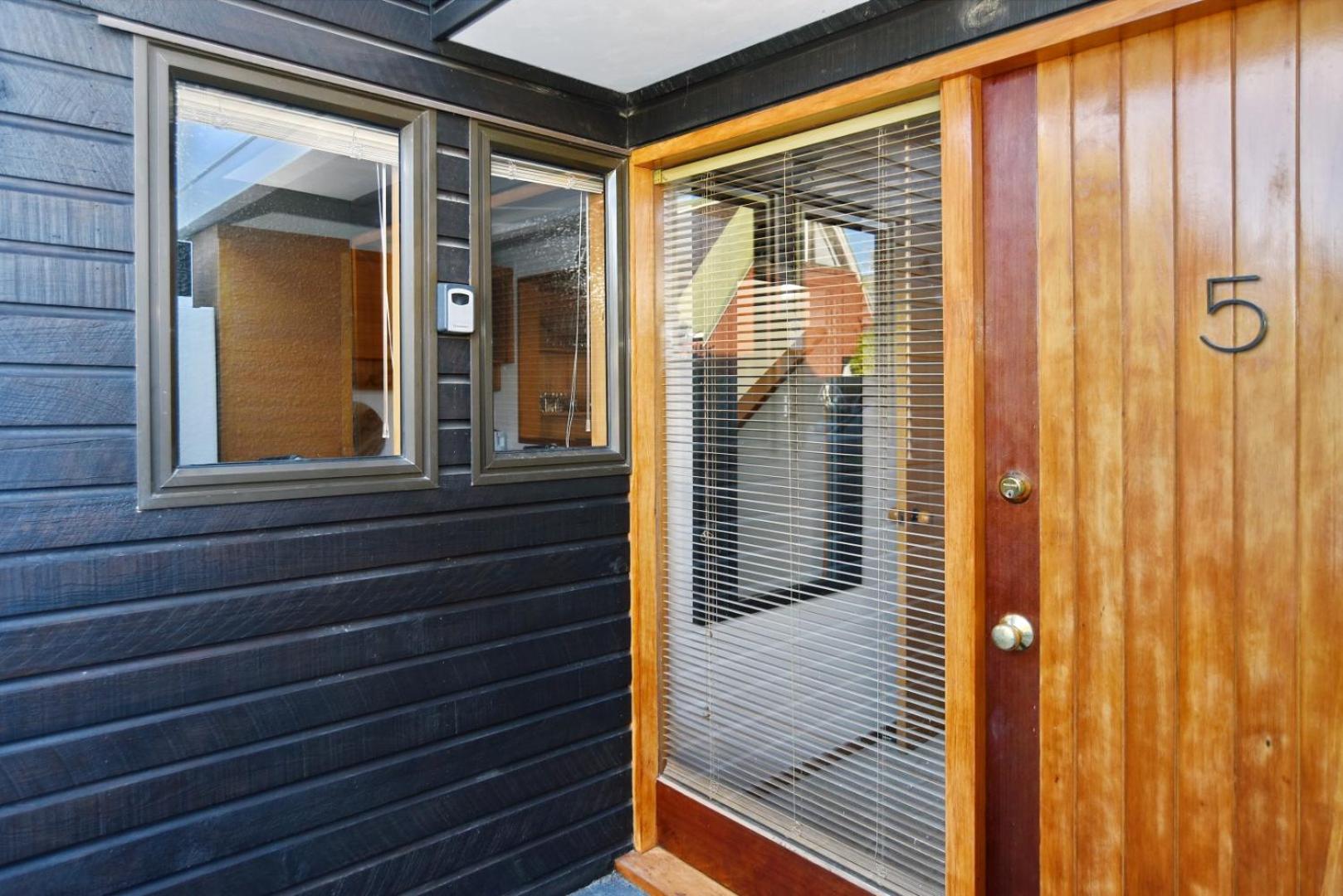 Bristol St - Christchurch Holiday Homes