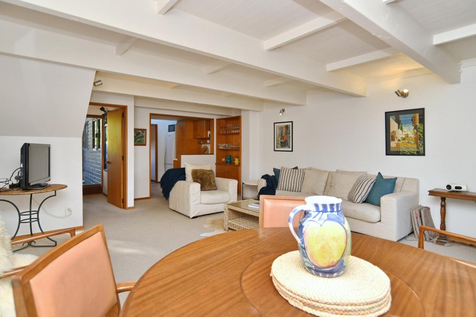 Bristol St - Christchurch Holiday Homes