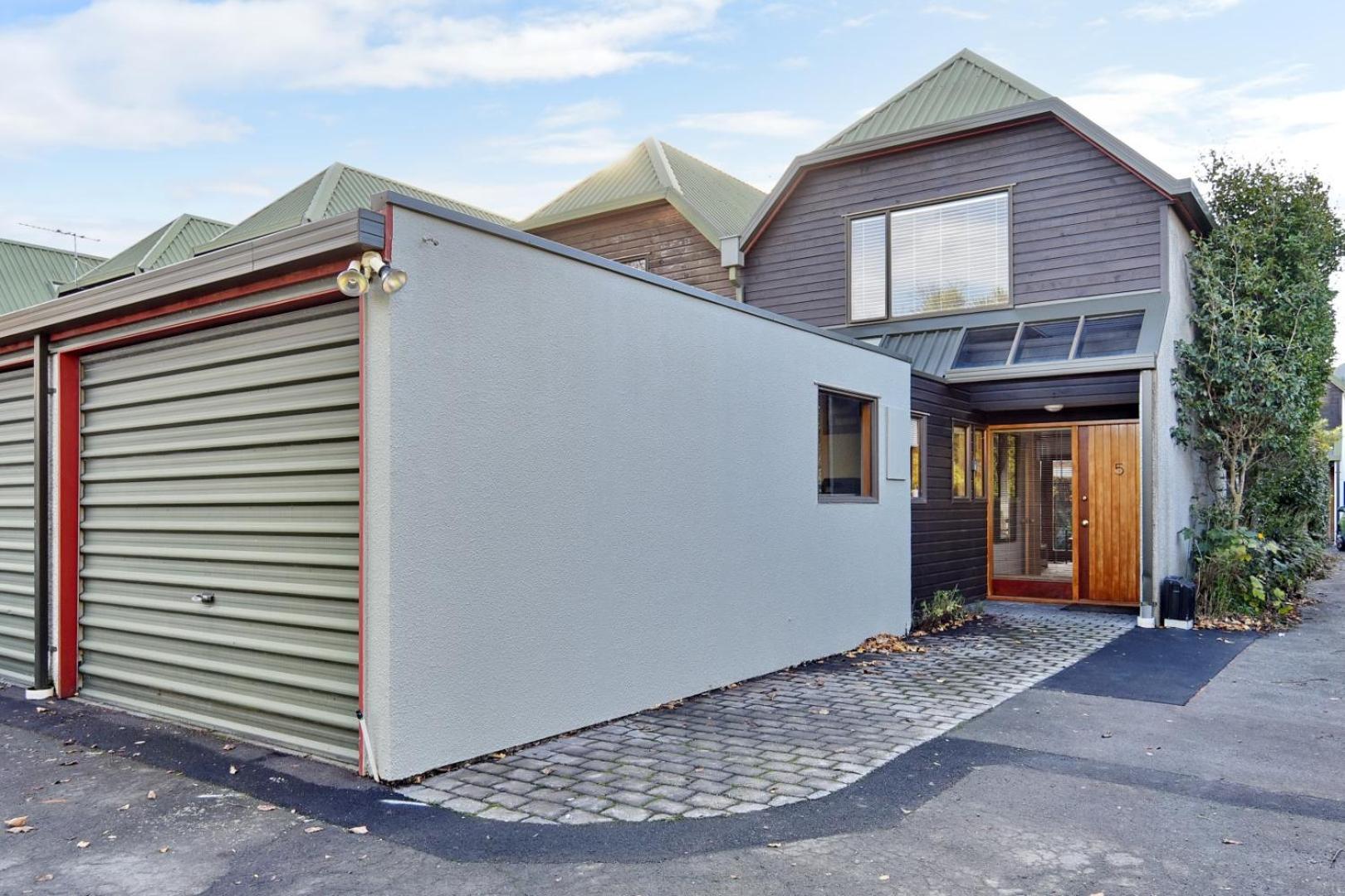 Bristol St - Christchurch Holiday Homes