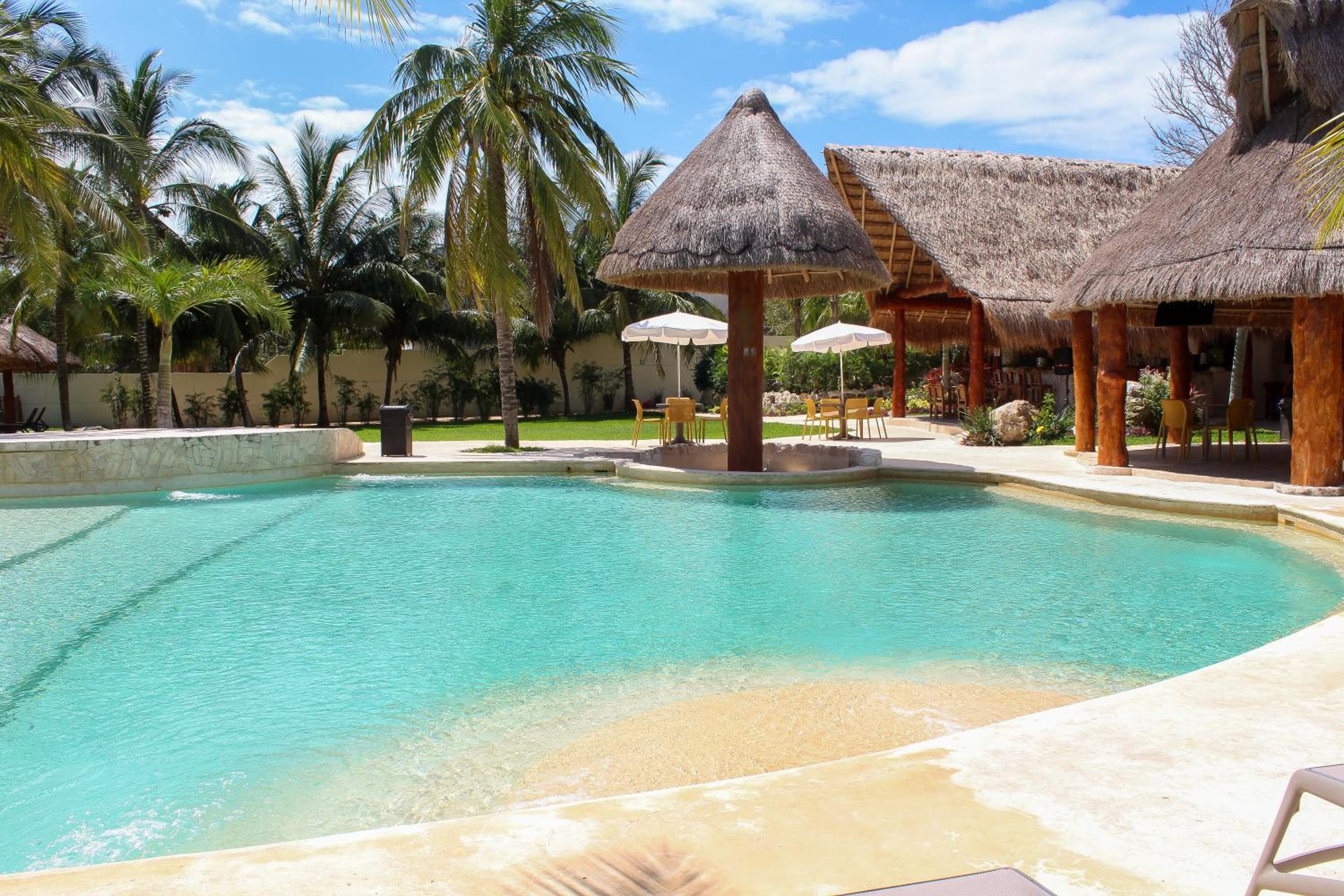 swimming pool
