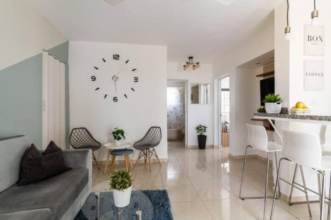 Cozy 2 bdr condo, with pool area and free WIFI view 3