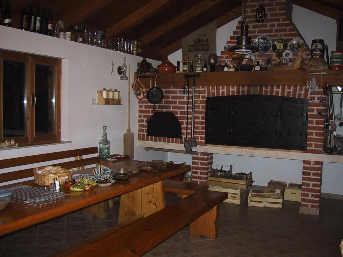 Photo 13