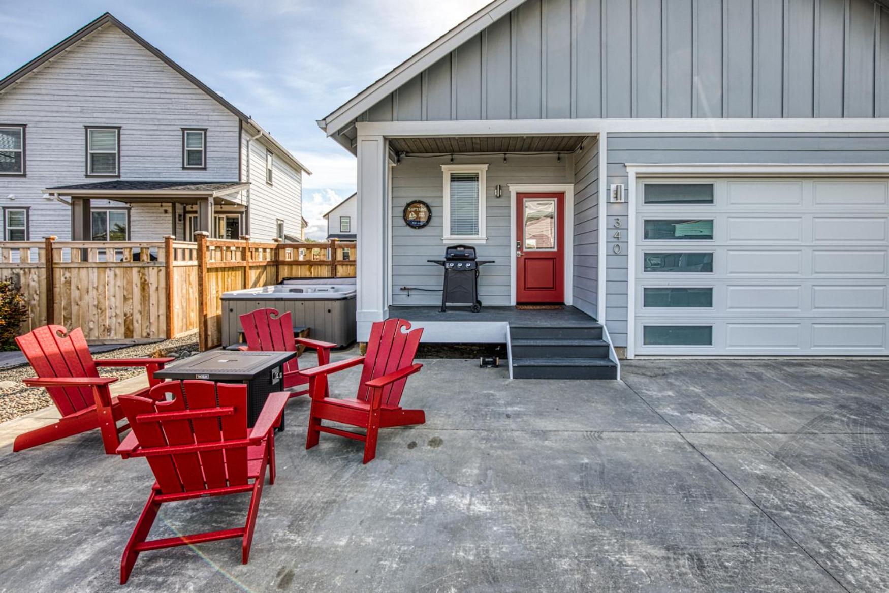 Captain's Seaside Retreat