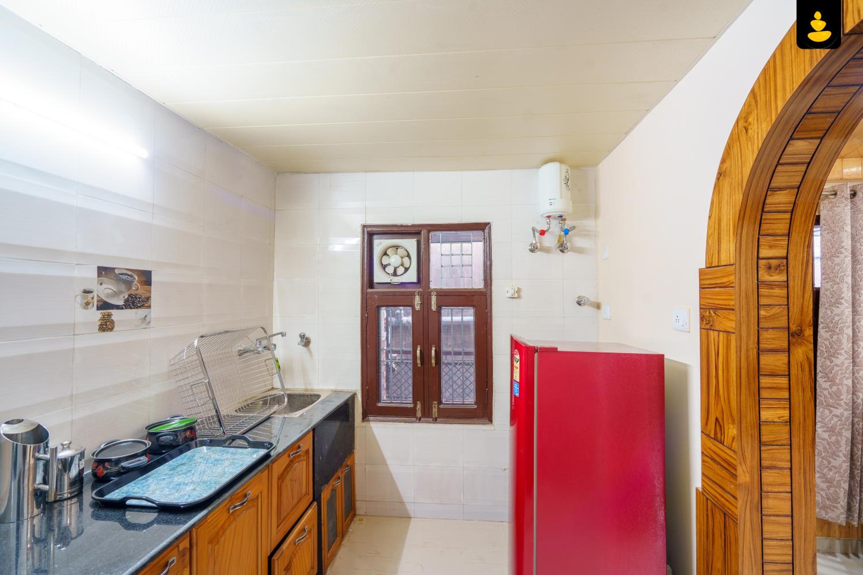 LivingStone Cool Cottage Chail view 3