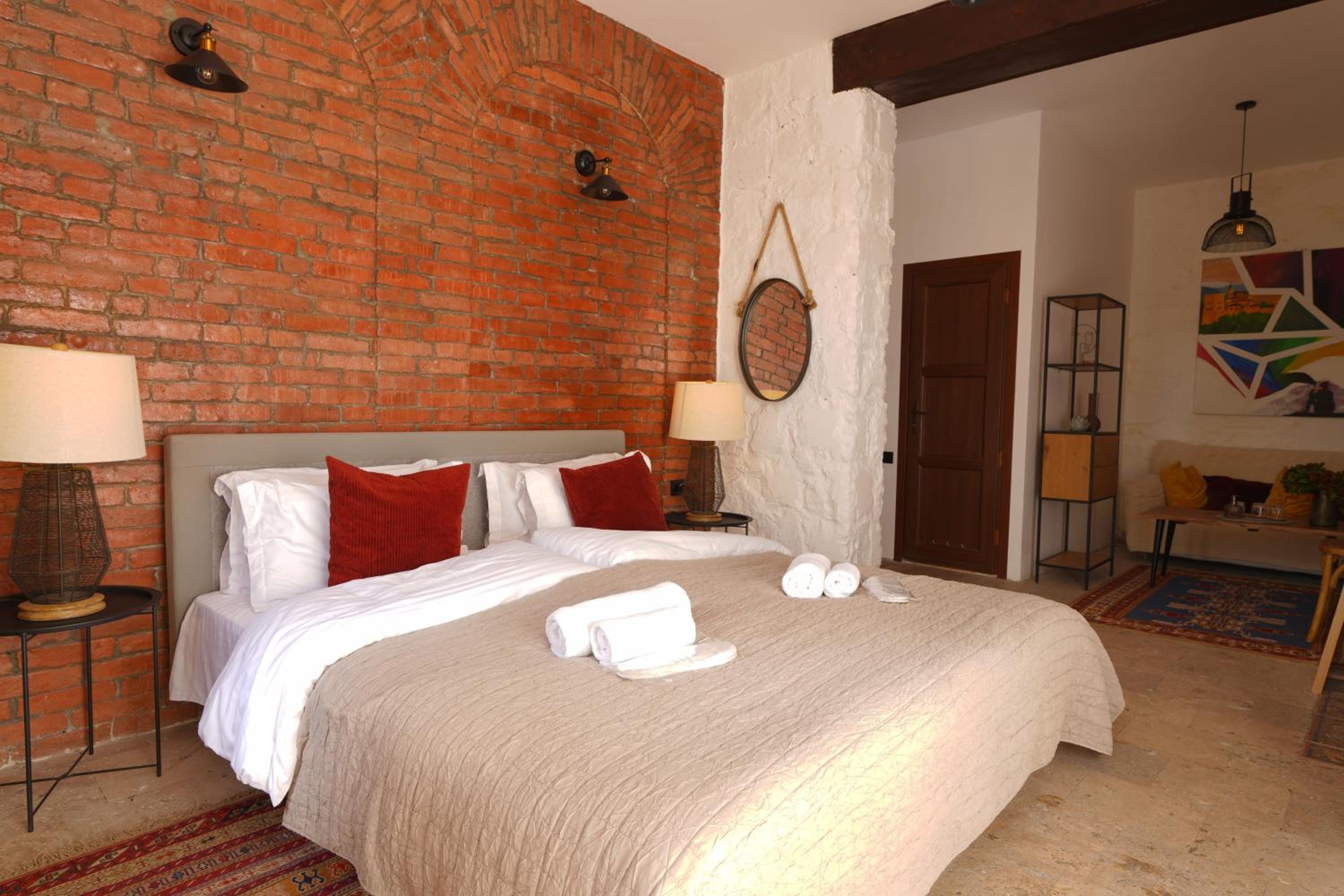 Toon Armeni Guest House