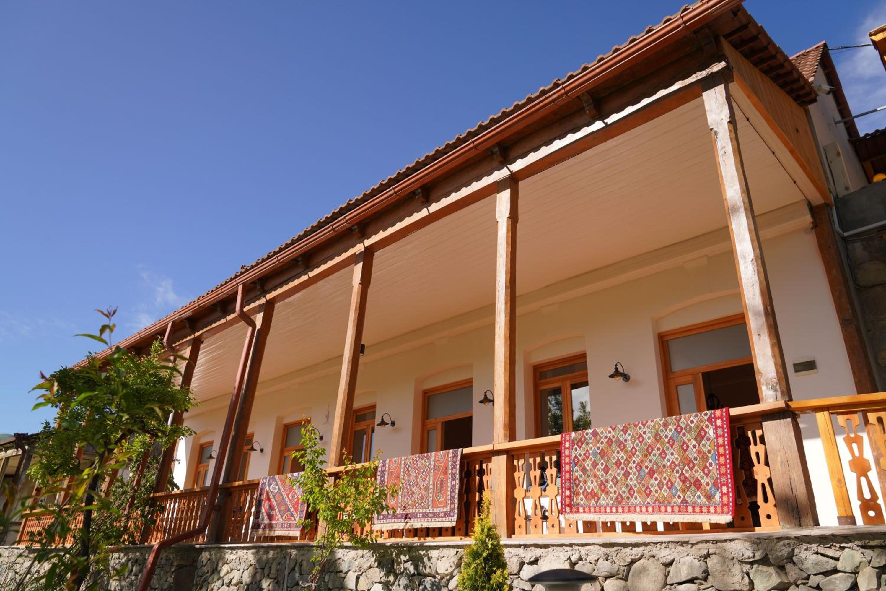 Toon Armeni Guest House