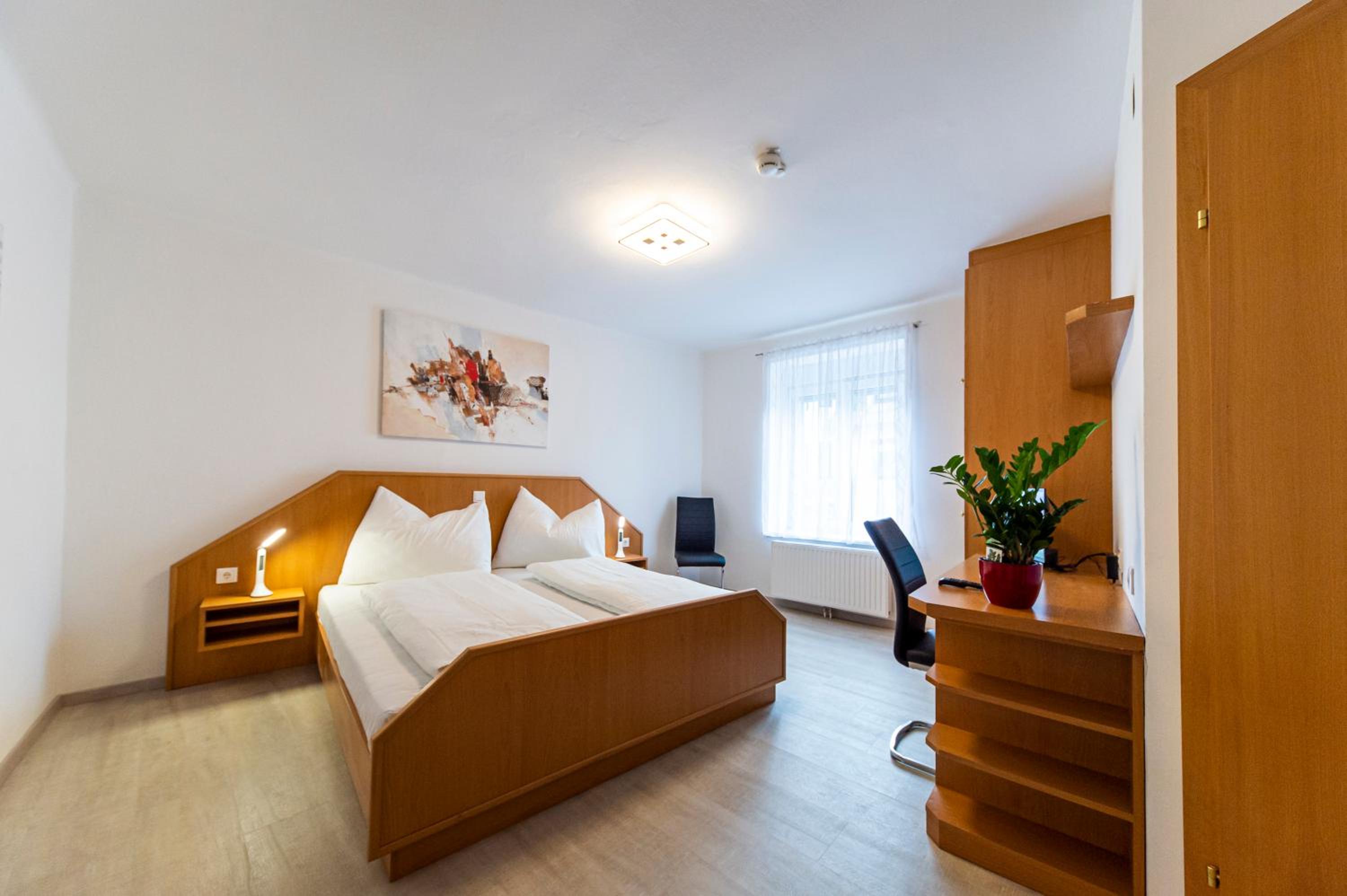 Zeltweg-Rooms