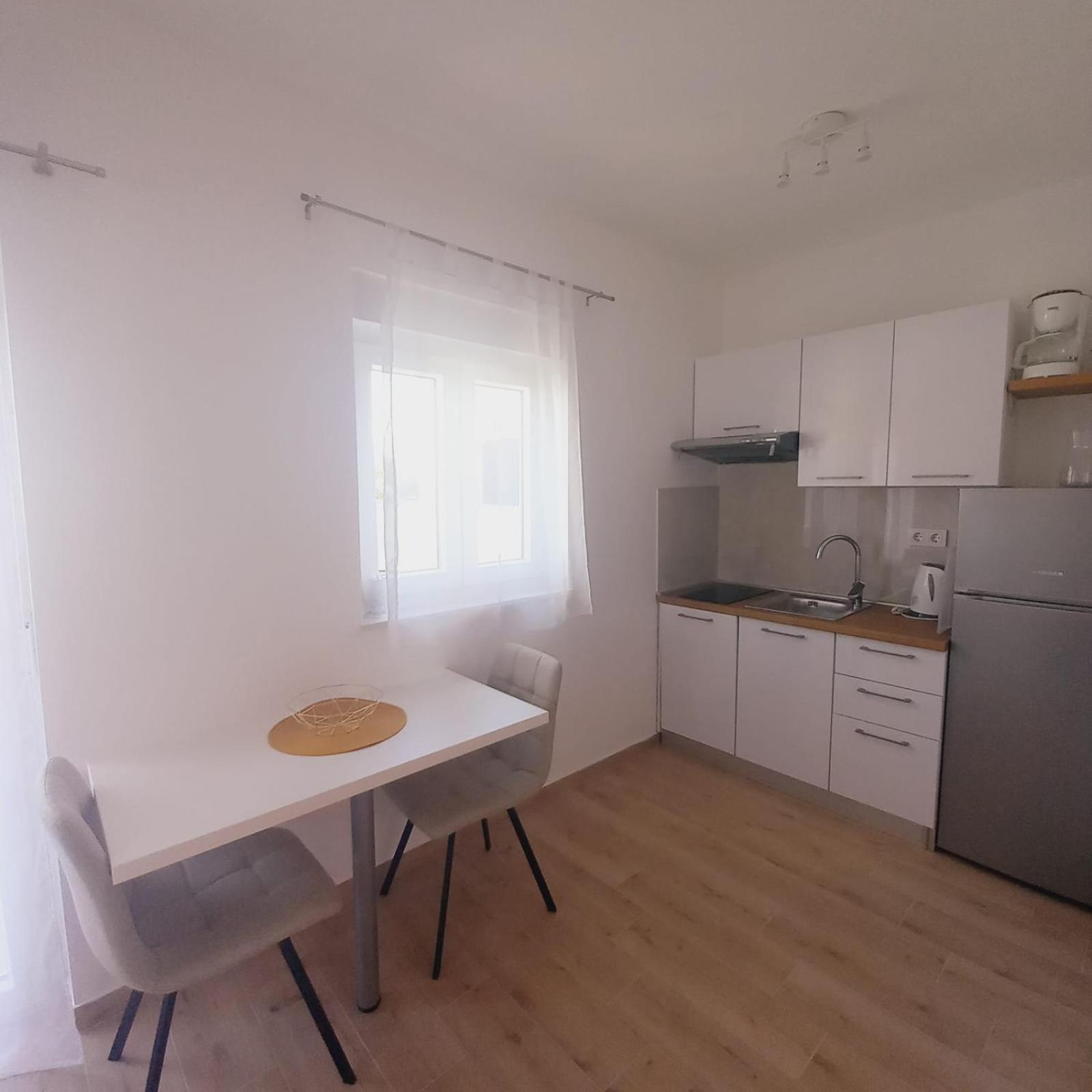 Apartments M & L Murter view 5