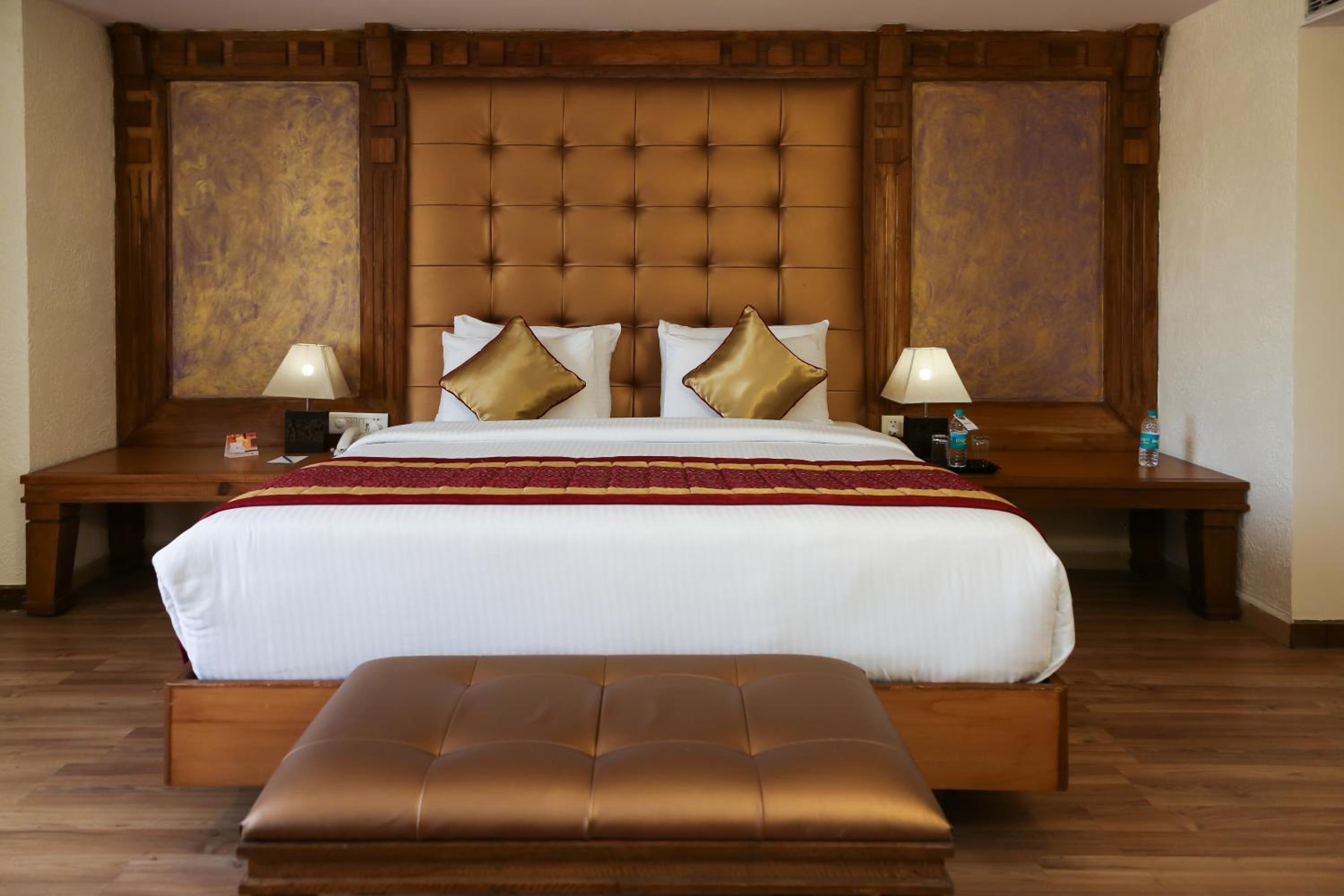 The Competent Palace Hotel