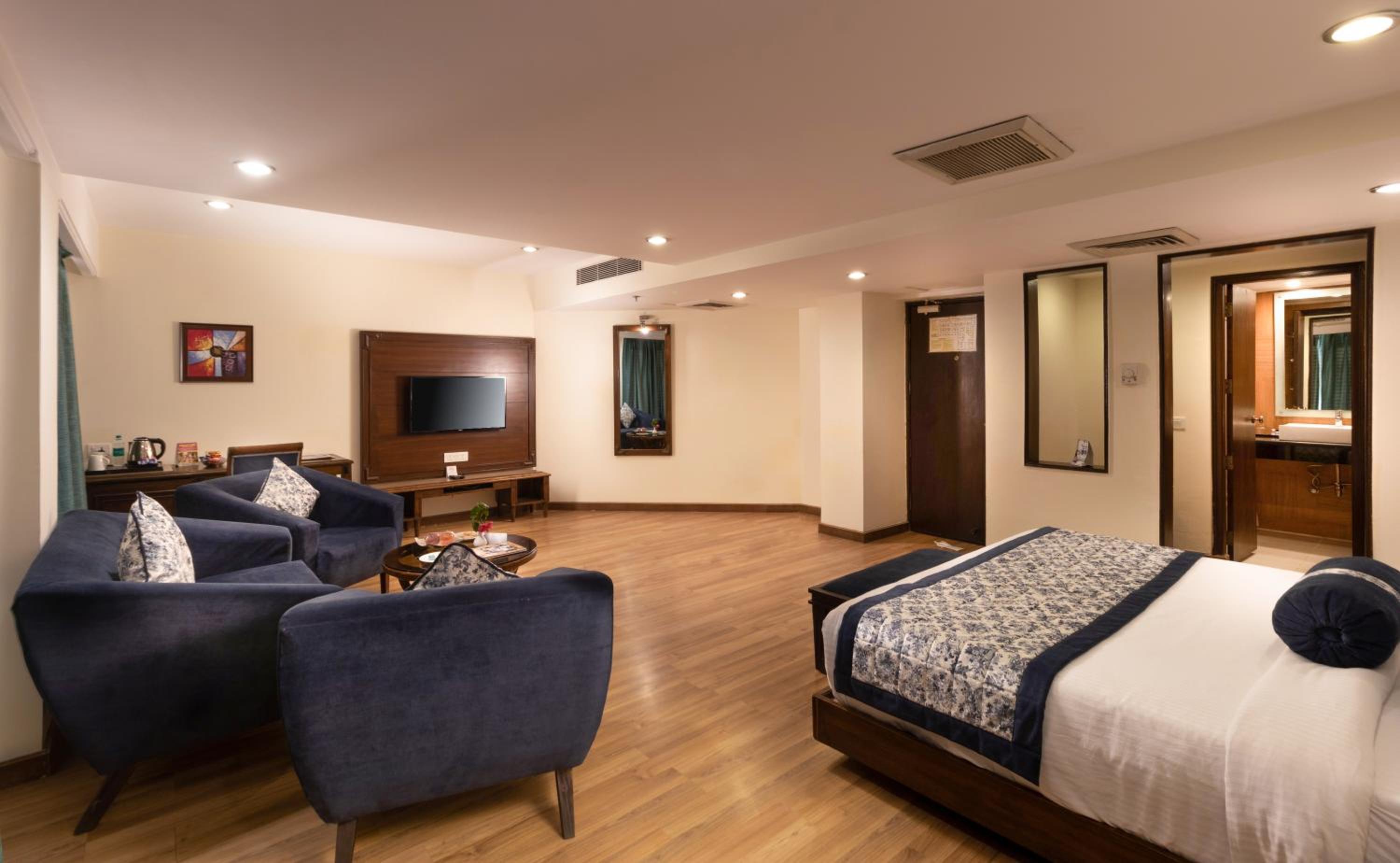 The Competent Palace Hotel