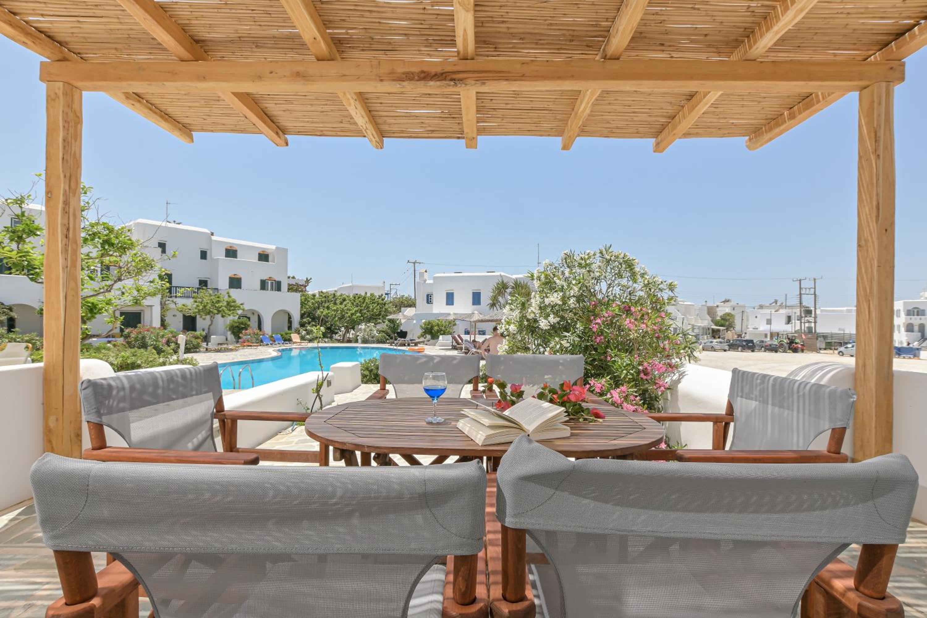 Naxian Queen Luxury Villas & Suites