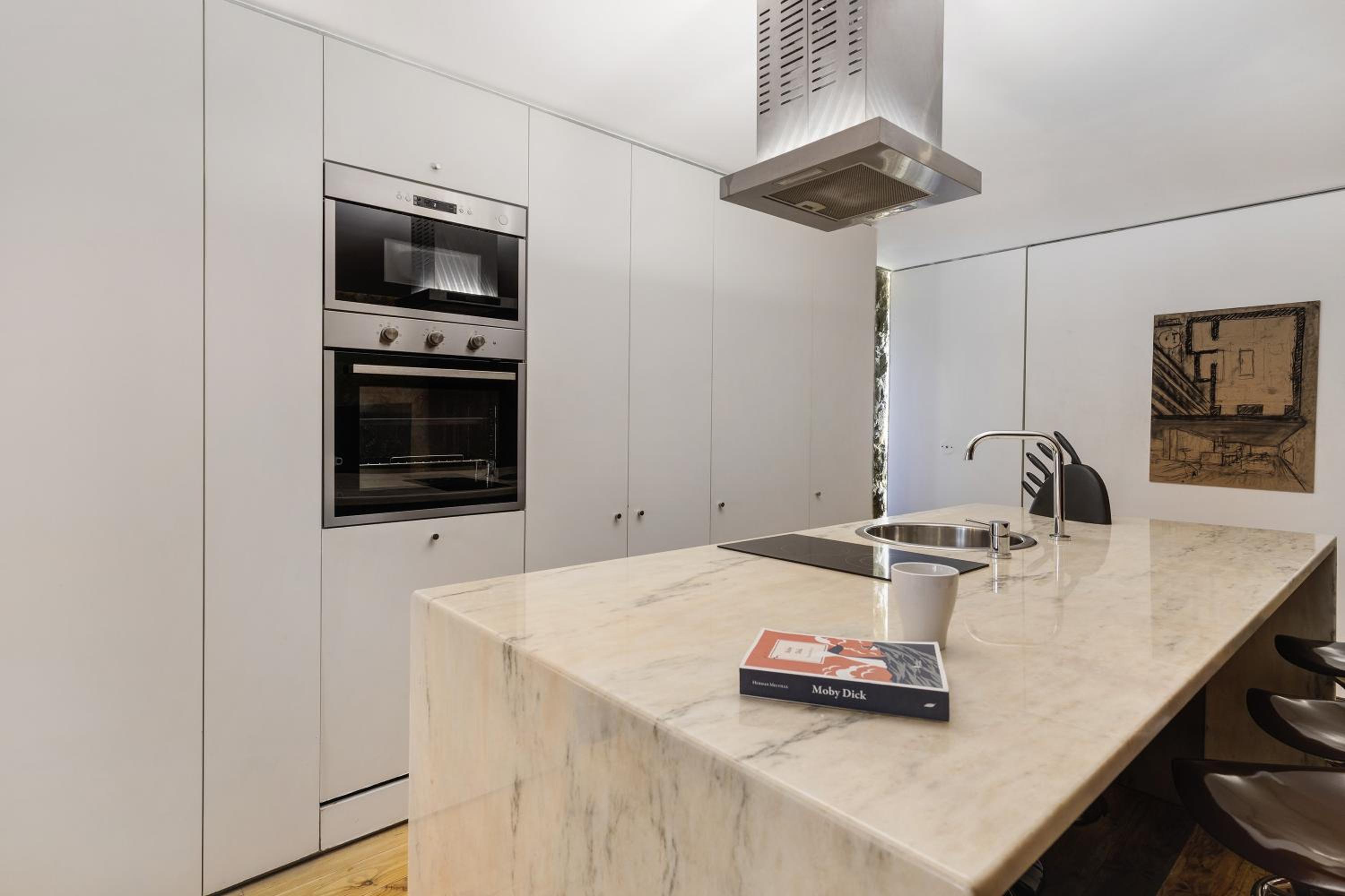 Green Street Lisbon Loft view 3