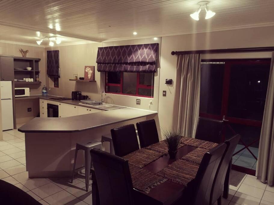 Bushmans River Holliday House Retreat view 3