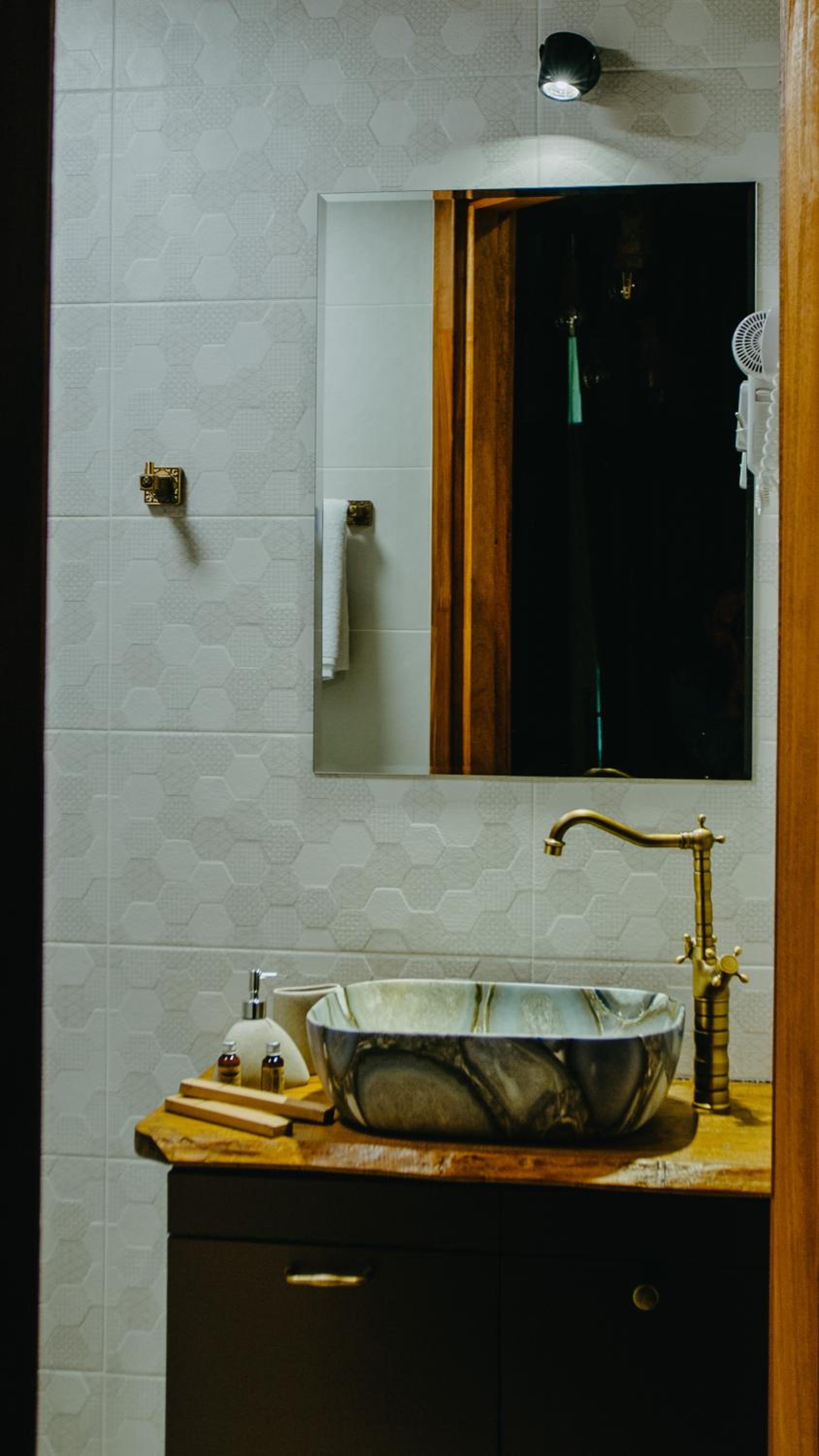 Photo 42