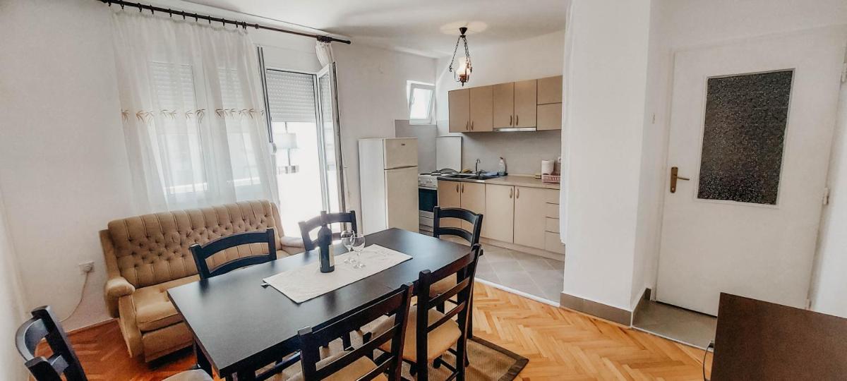 Apartment Bracovic - city center view 5